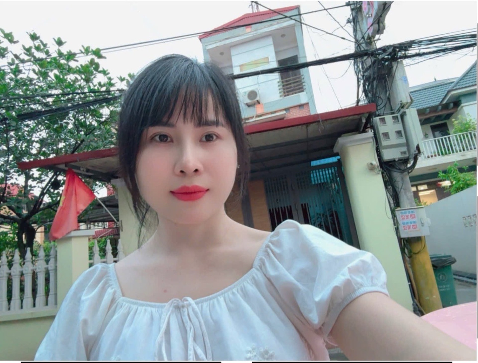 NHÀ 3 TẦNG – MẶT ĐƯỜNG CHÍNH THÔN – Ô TÔ VÀO SÂN – 101,2M² FULL THỔ – GIÁ 12 TỶ 🔥
📍 Vị trí: 101.2