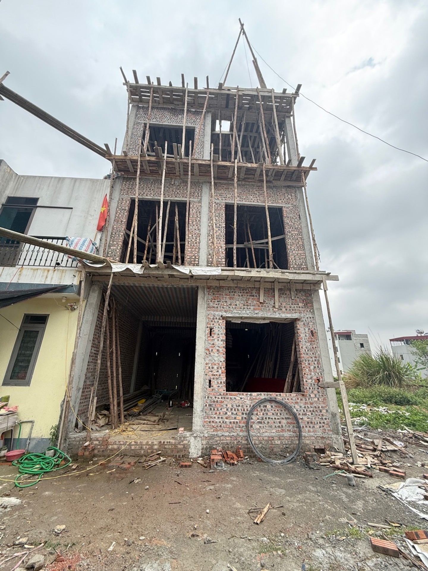 Bán nhà riêng 4 tầng tại xã Mê Linh, diện tích 50.8m², pháp lý cơ sở