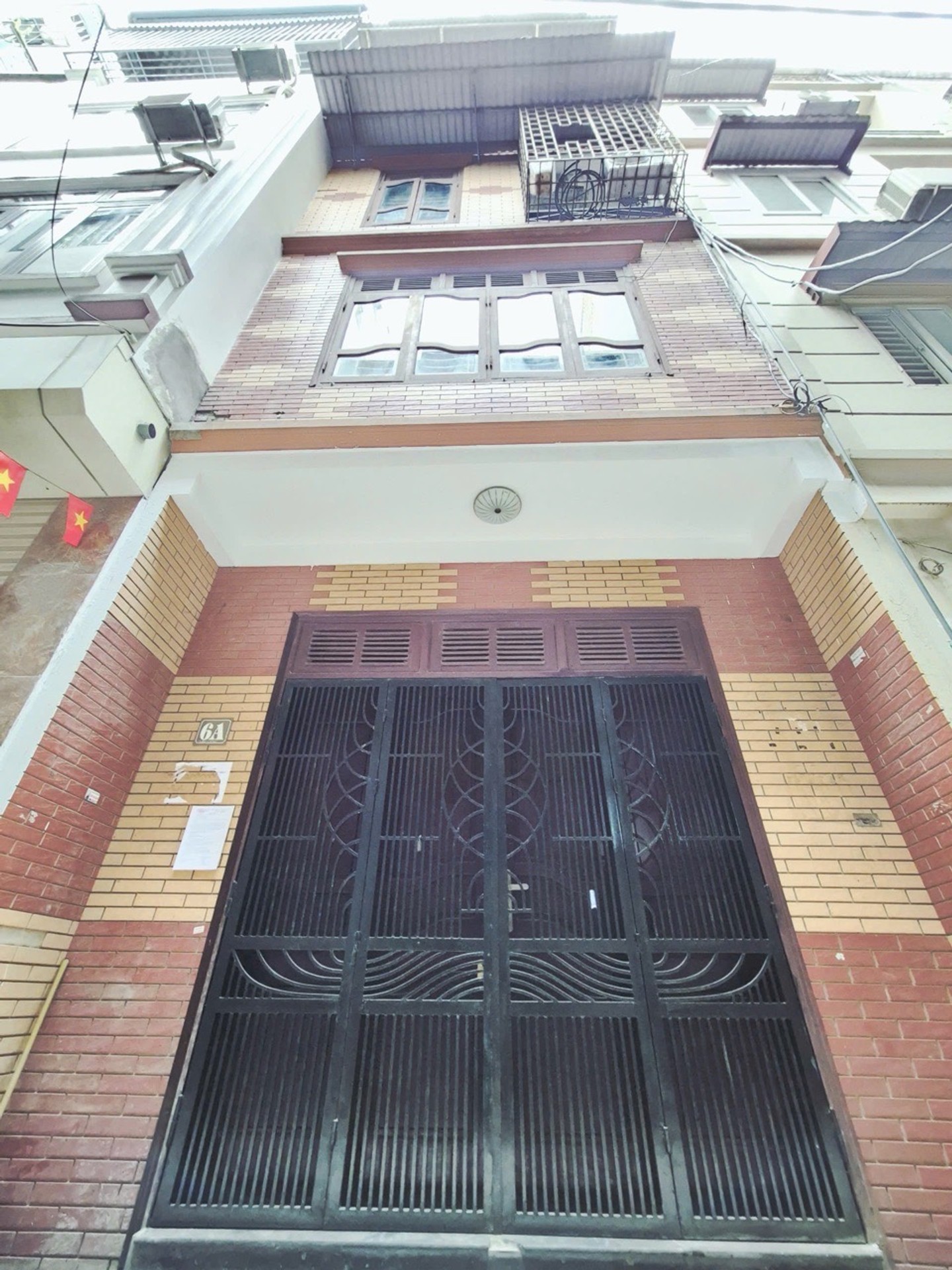 Nhà đẹp ngay trục Xuân Thủy, 6 tầng, ở hoặc k/doanh đỉnh, chỉ 11.7 tỷ