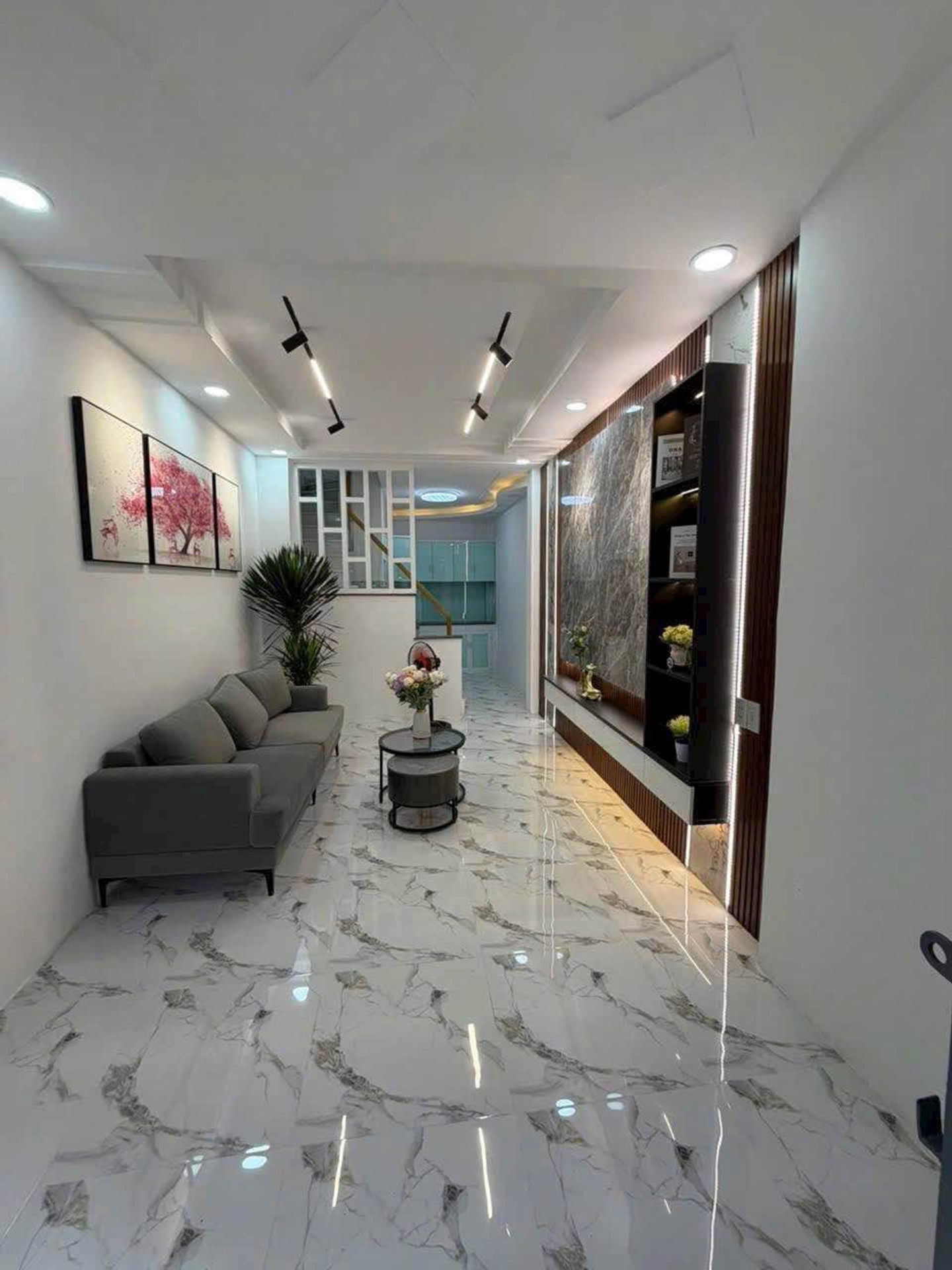 Nhà 3 tầng 3 phòng ngủ gần công viên tại Lê Văn Thọ, tiện ích đầy đủ