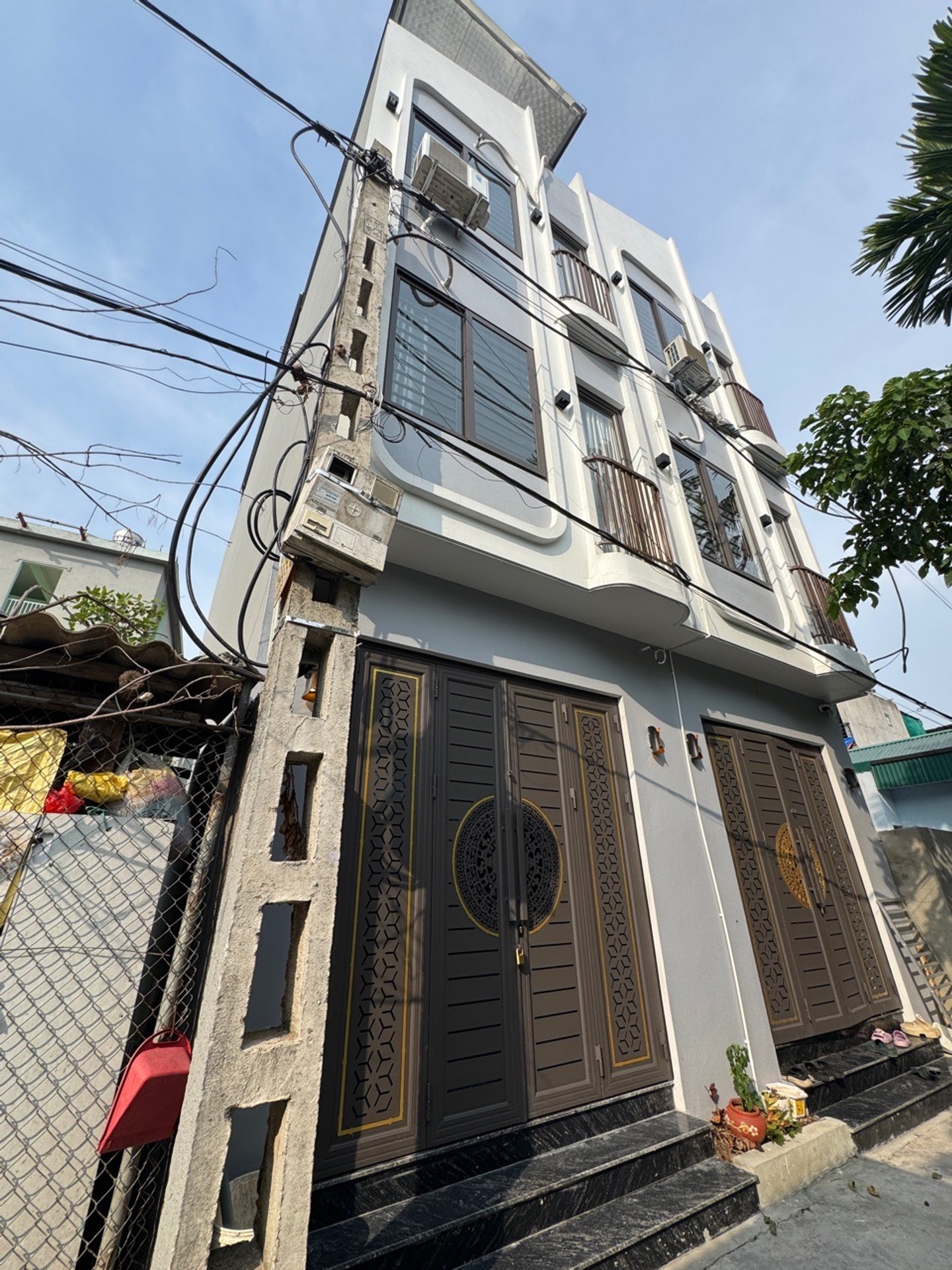 Bán nhà riêng 4 tầng tại trung tâm Chi Đông, Quang Minh, mới xây, pháp lý sổ đỏ