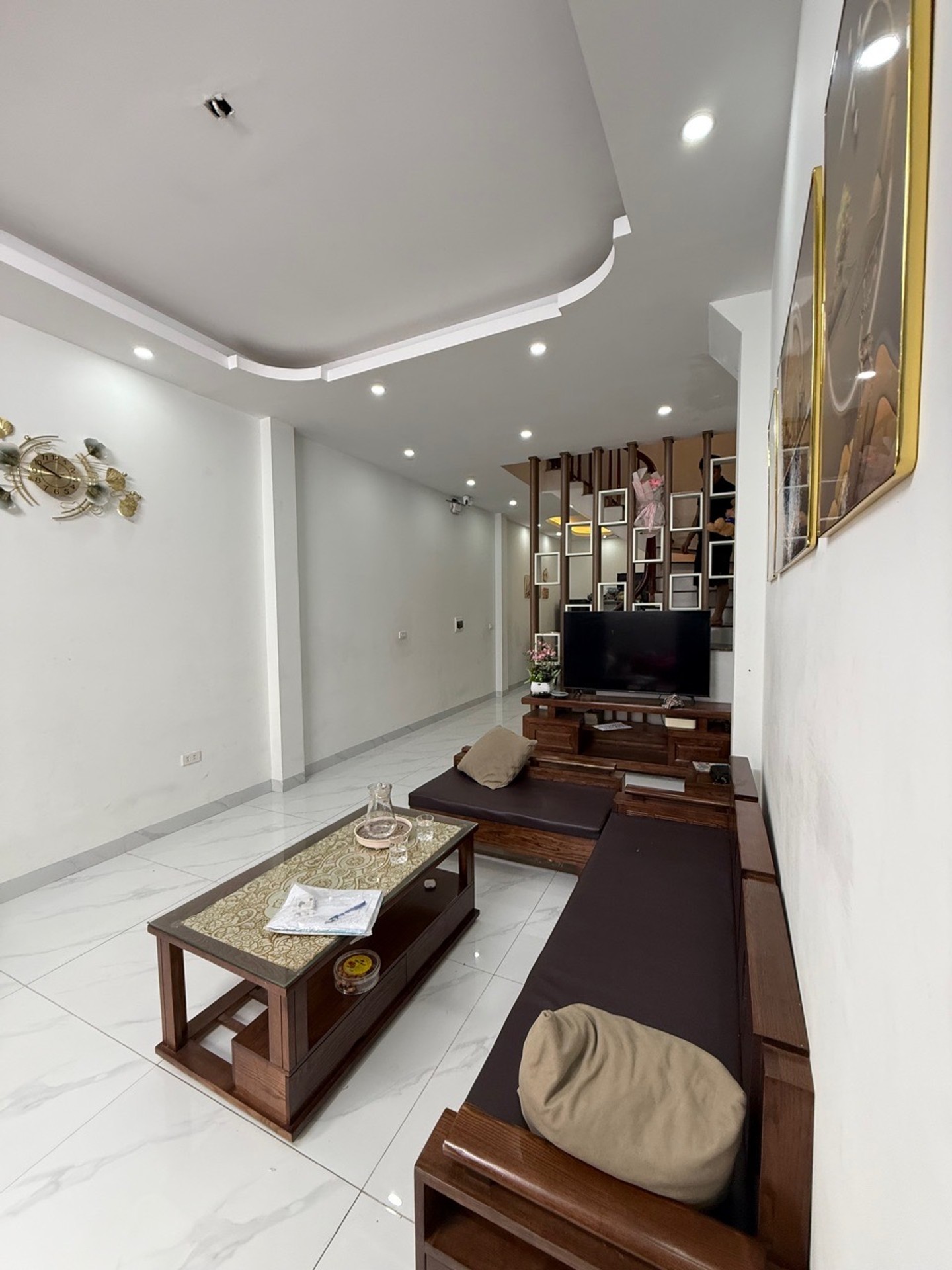 Chính chủ gửi bán căn nhà 4 tầng đẹp full nội thất. Giá cực tốt