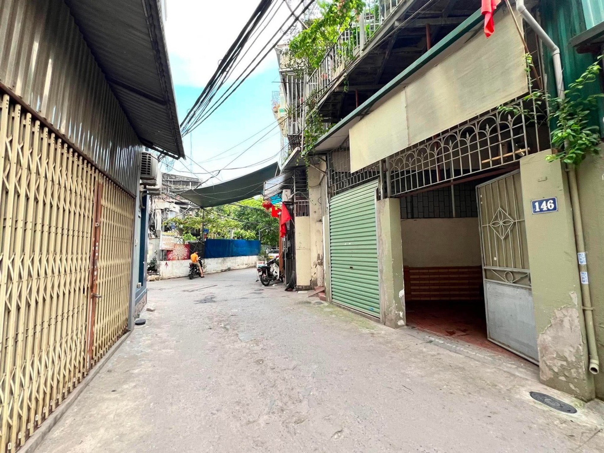 Bán nhà riêng tại phường Giáp Nhị, diện tích 70 m², ô tô tránh, hai mặt thoáng