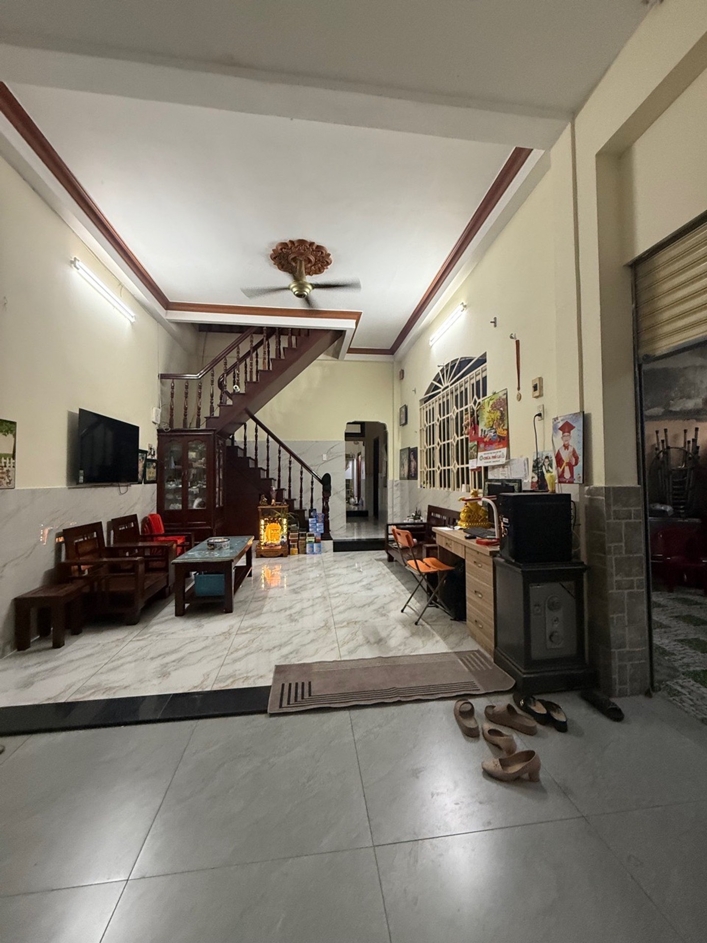 94m2 Quang Trung lô góc thoáng ngang khủng 5m nở hậu giá 8.x tỷ ô tô ngủ trong nhà
Hẻm oto tránh