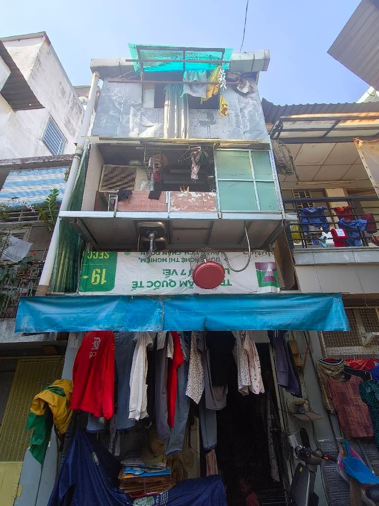 Cần bán nhà 4 tầng 3 phòng ngủ tại Phường 10, Quận 3, TP.HCM
