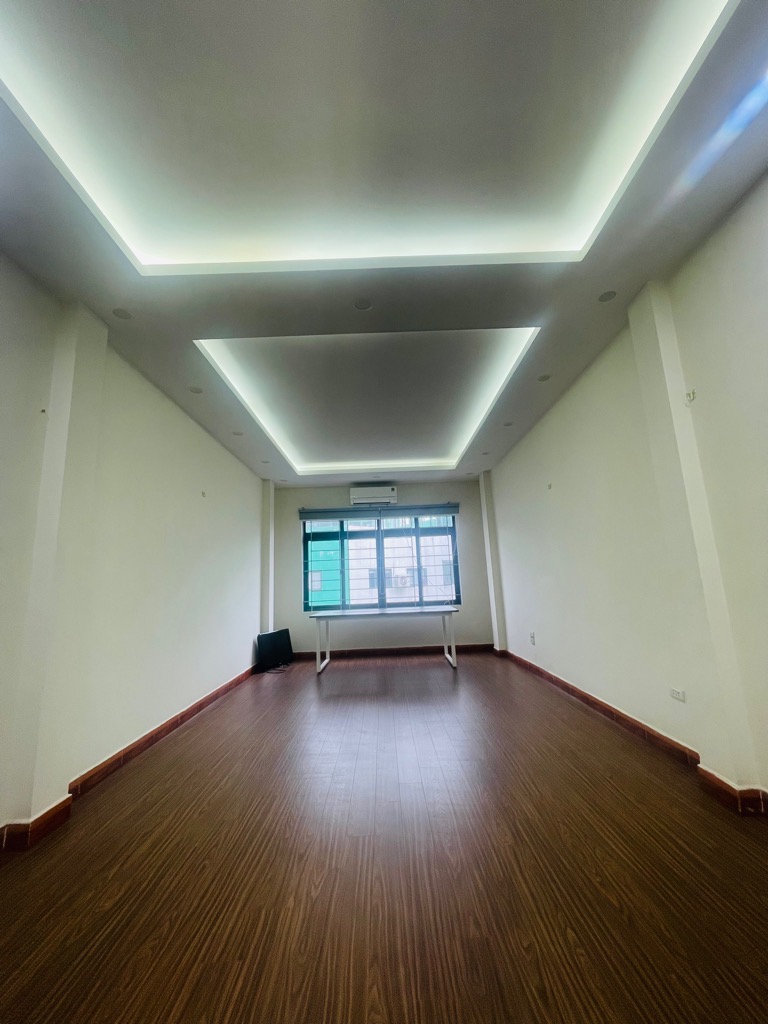 Bán nhà mặt phố Mễ Trì Hạ 60m2 – phố rộng, 2 ô tô tránh nhau, kinh doanh sầm uất.