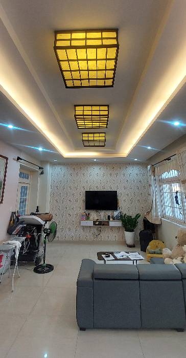 Bán nhà mặt phố biệt phủ 4 tầng đường phú định quận 8 diện tích 122m2, mặt tiền 8m