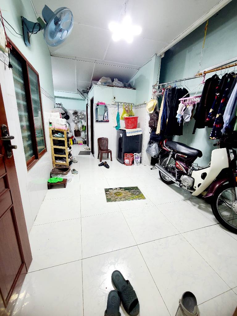 Bán nhà phú định phường 16 Quận 8, 96m2, mặt tiền 6.2m dài 16m giảm giá còn 5.3 tỷ