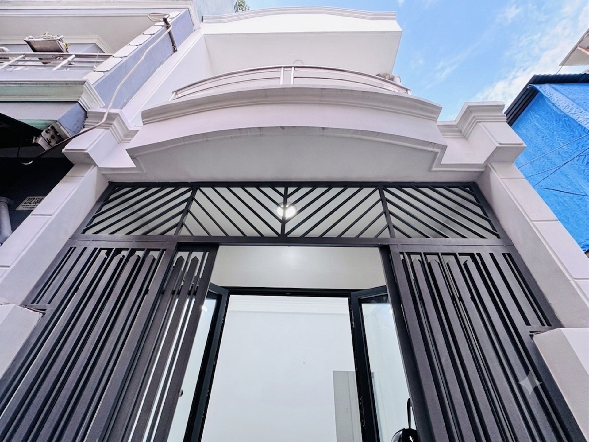 Bán nhà riêng 2 tầng diện tích 29.5m² tại quận Hoàng Sa, căn góc, pháp lý rõ ràng