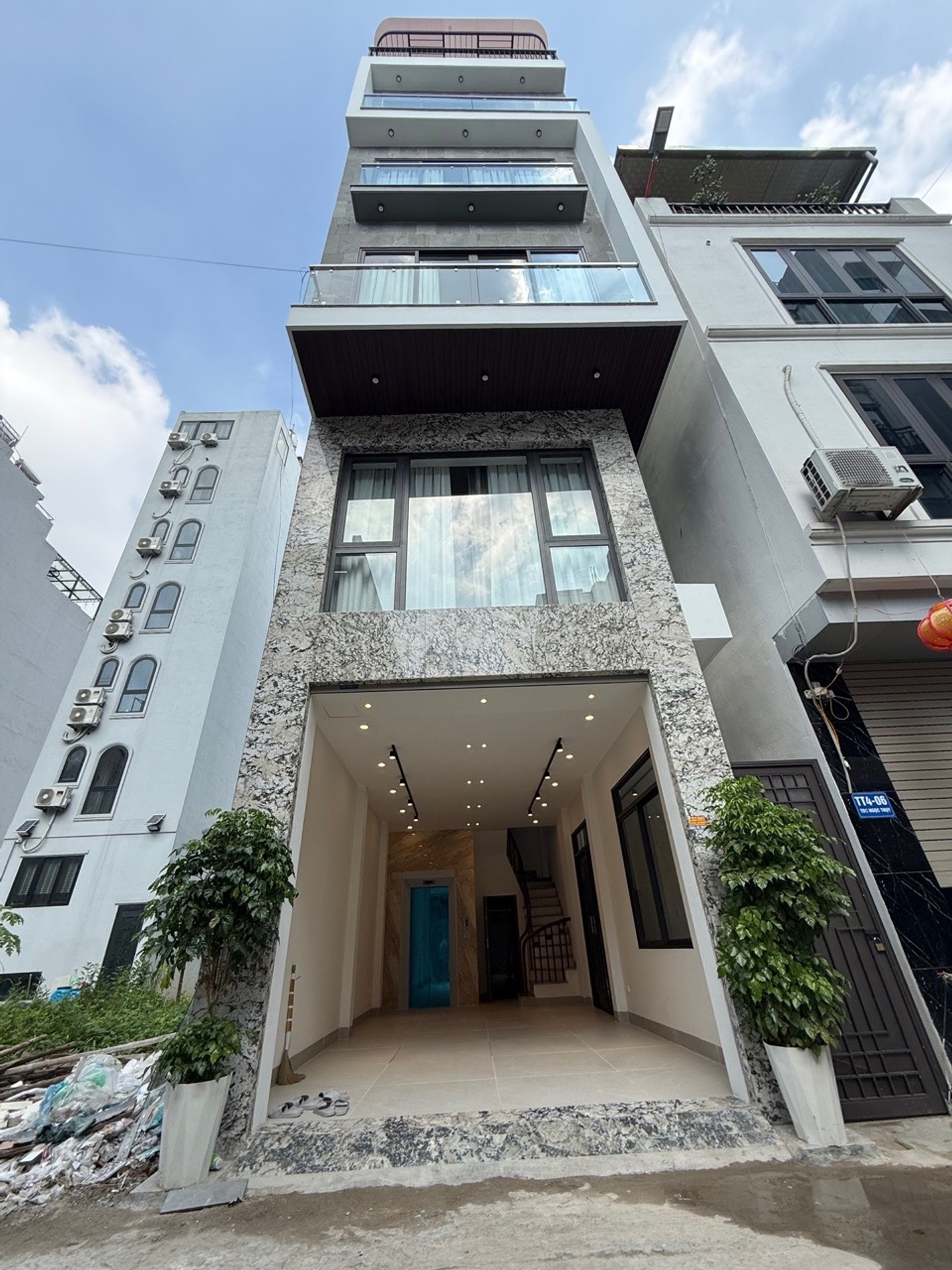 SIÊU PHẨM TÁI ĐỊNH CƯ NGỌC THUỴ - TT4-7 - LÔ GÓC 3 MẶT THOÁNG - TẶNG FULL NỘI THẤT XỊN - HIẾM

- N