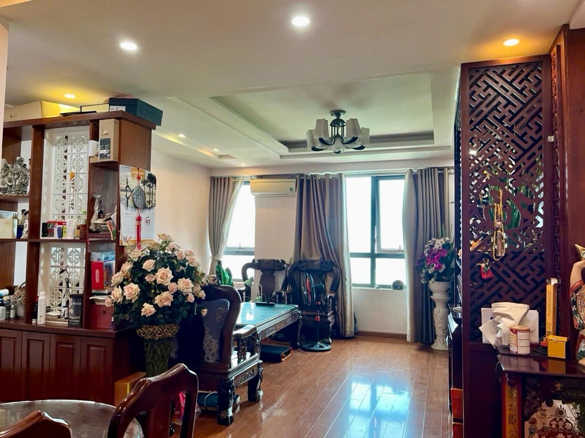 Bán căn hộ lô góc tại Ngoại Giao Đoàn, view công viên thoáng mát
