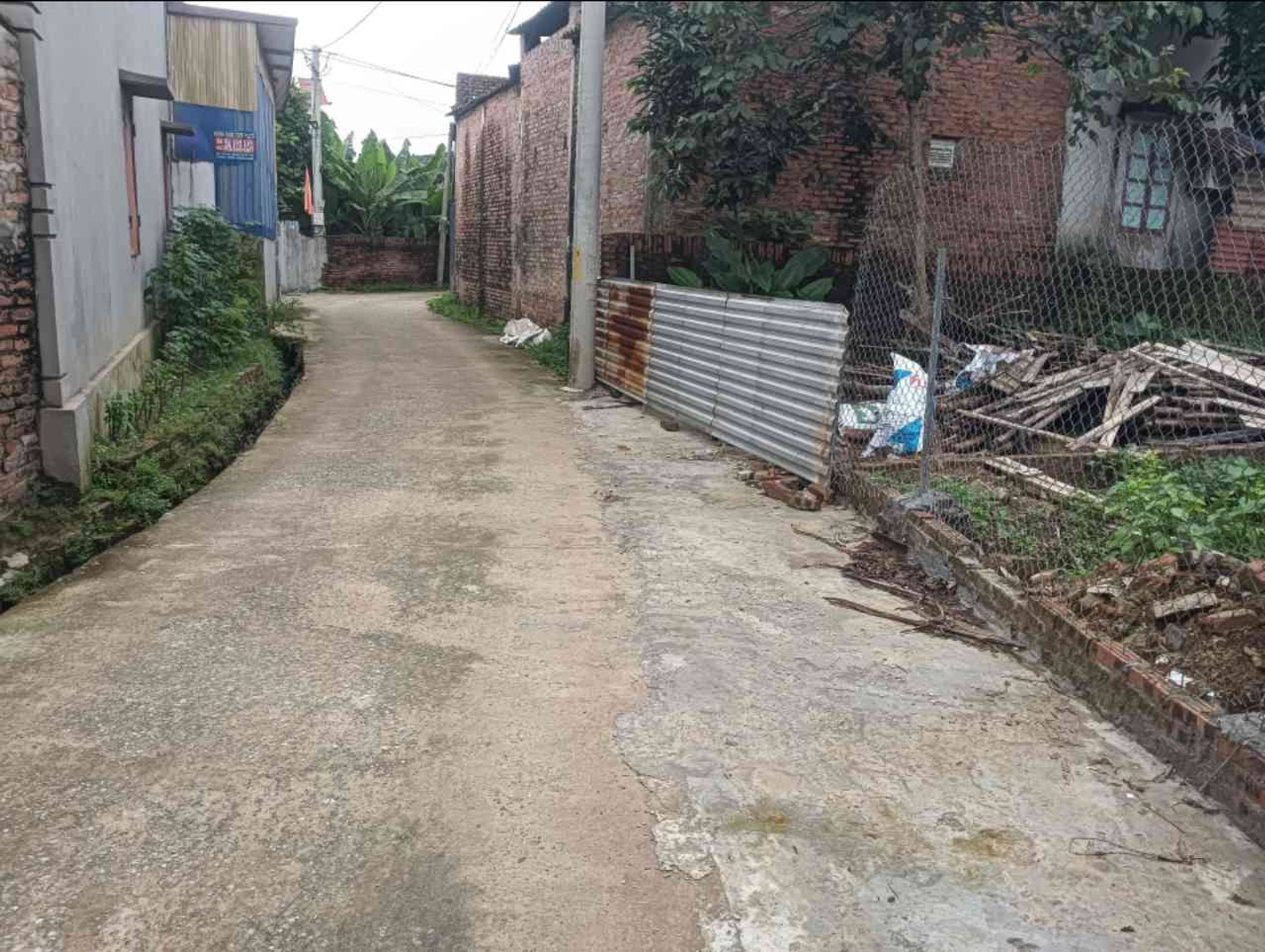 🔥🔥🔥Diện tích 100m2 full thổ cư, thửa đất vuông vắn, đường trước đất rộng 4, 5 mét thông ô tô