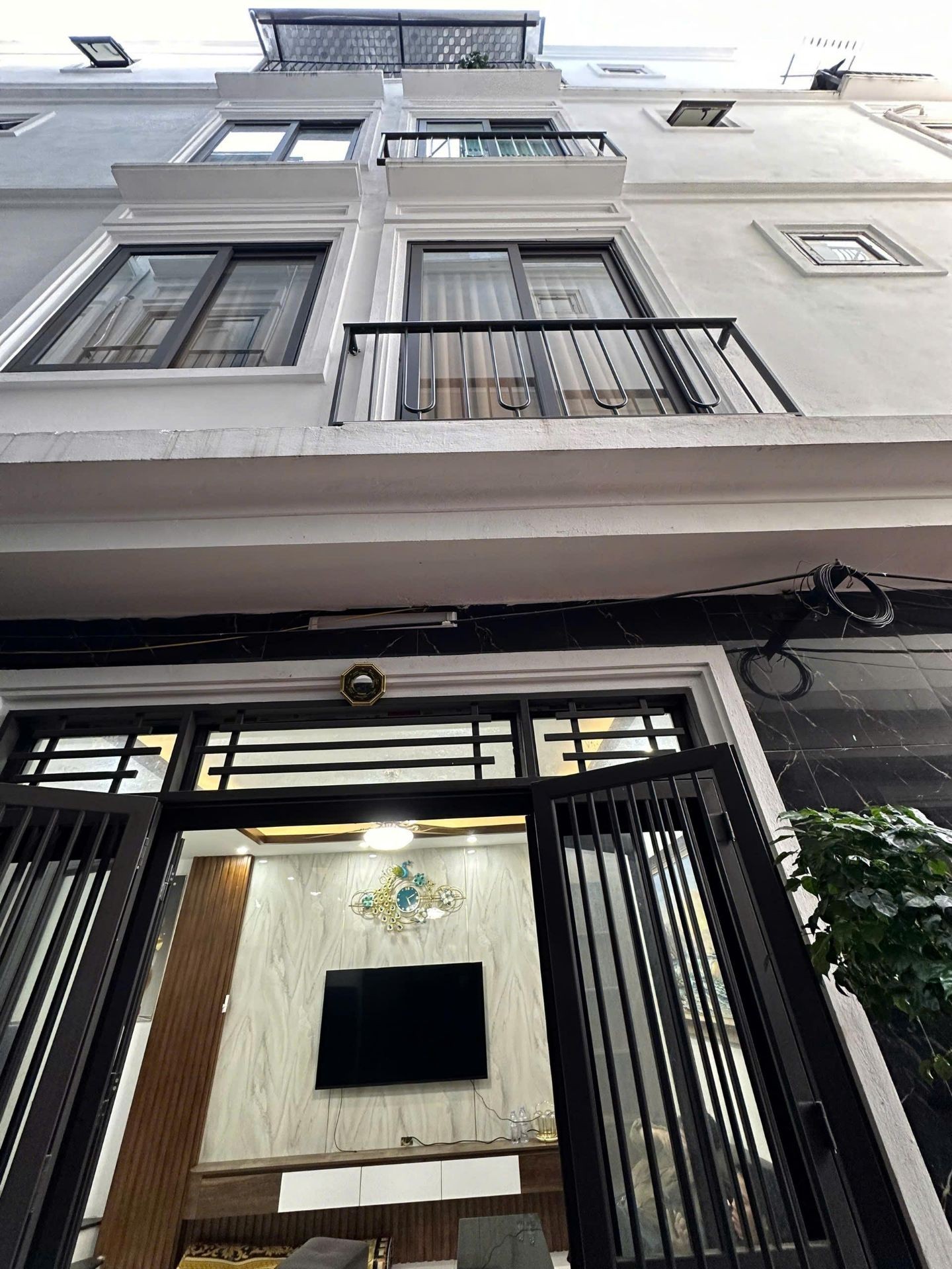 Shophouse 4 tầng trung tâm Chúc Sơn giá sốc