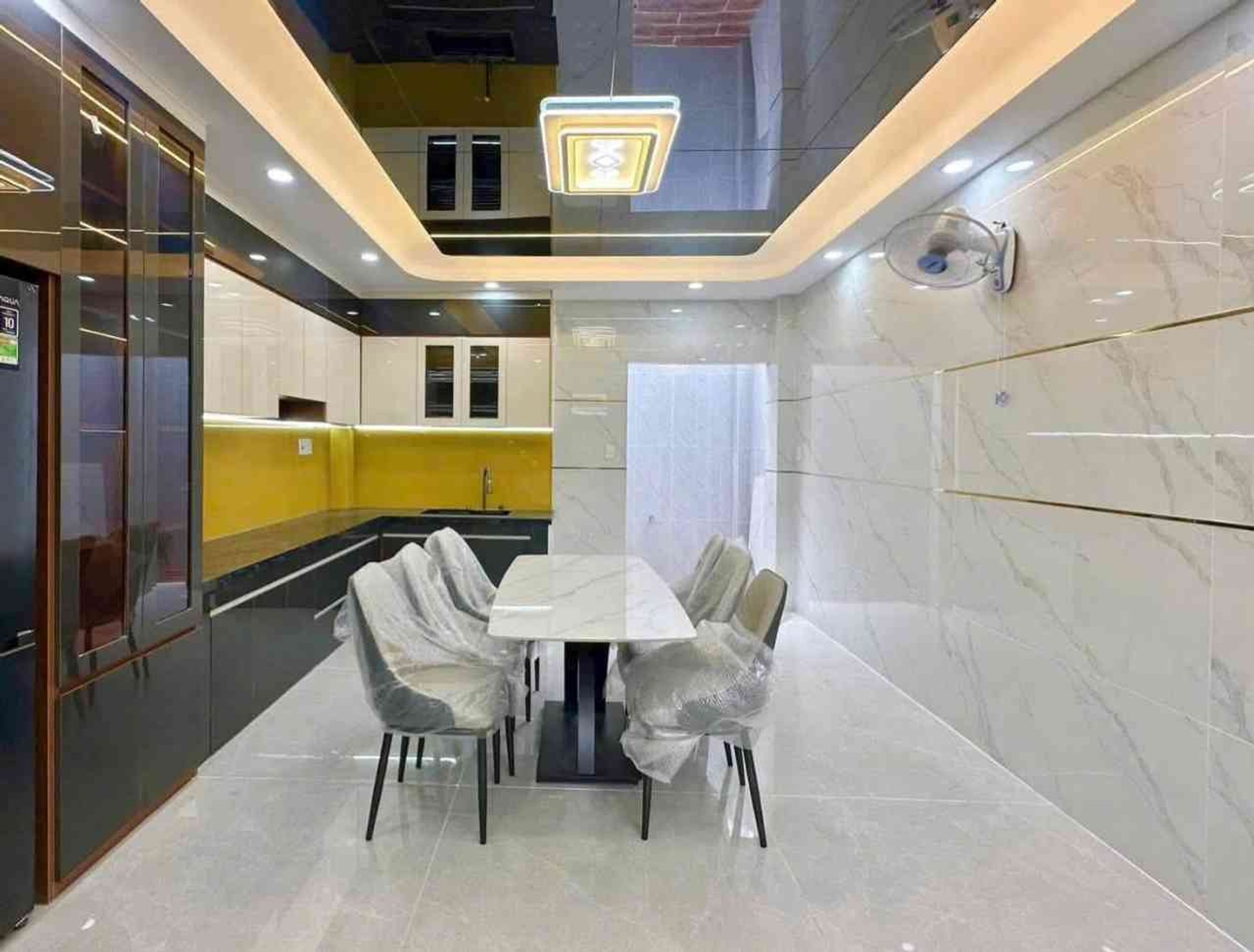 Nhà mới đẹp, full nội thất, ở được ngay, hxh né, 9t nhỉnh