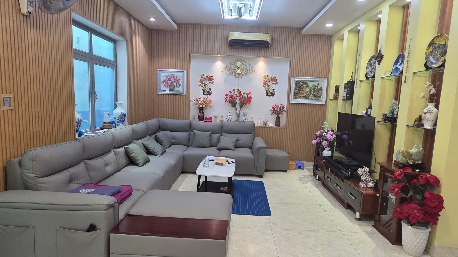 Bán nhà riêng 3 tầng tại Phường Phú Định, diện tích 133m2, giảm giá còn 8.4 tỷ