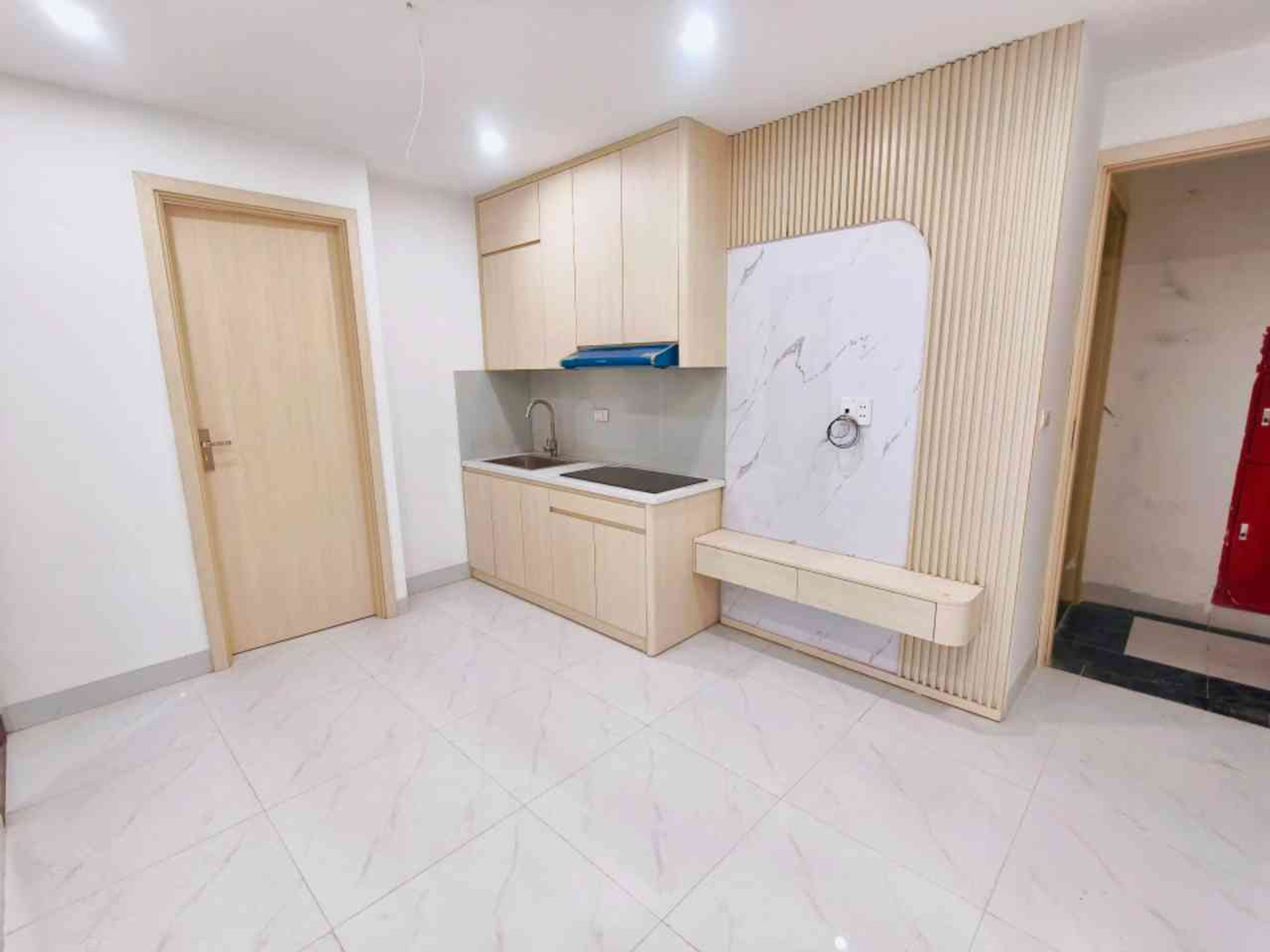 [Tin xác thực] Chung cư mn 2 ngủ/ tại hai bà trưng gần bách khoa / di chuyển thuận lợi/ 2.25 tỷ.