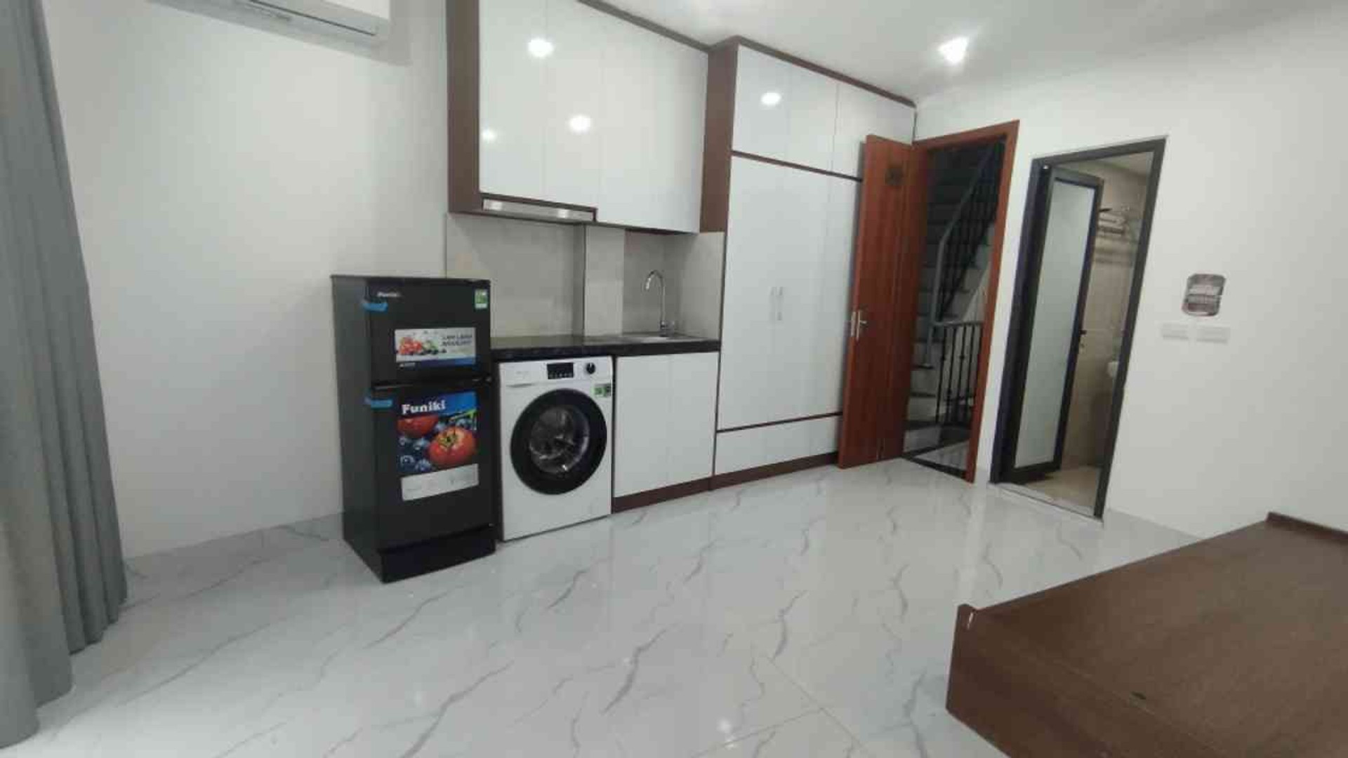 Cơ hội sở hữu căn hộ lô góc 6 tầng tại Hồ Tùng Mậu, Cầu Giấy, dòng tiền cho thuê hấp dẫn