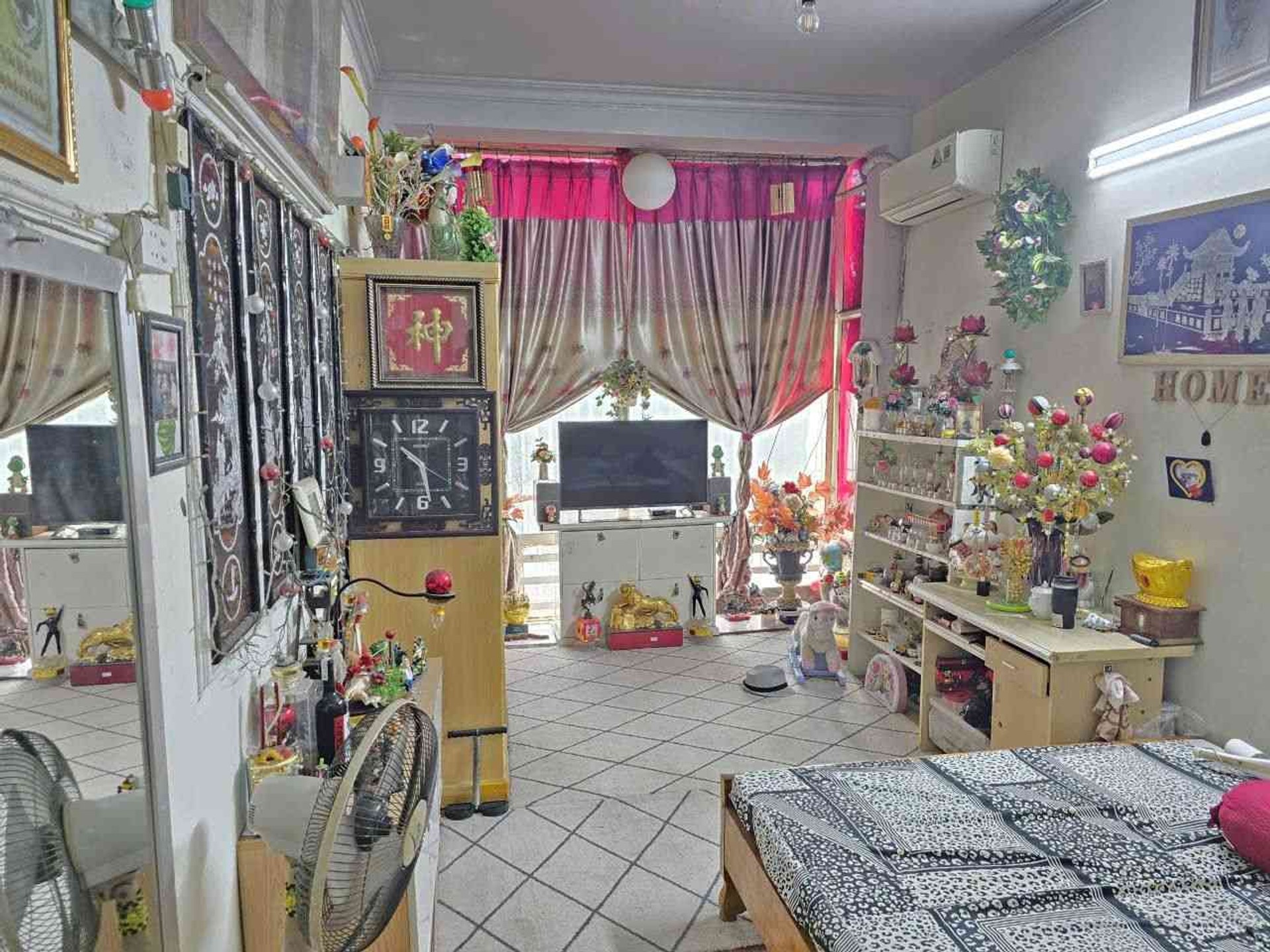 Bán nhà mặt phố Ngọc Khánh, Ba Đình,
 3 tầng, kinh doanh tốt