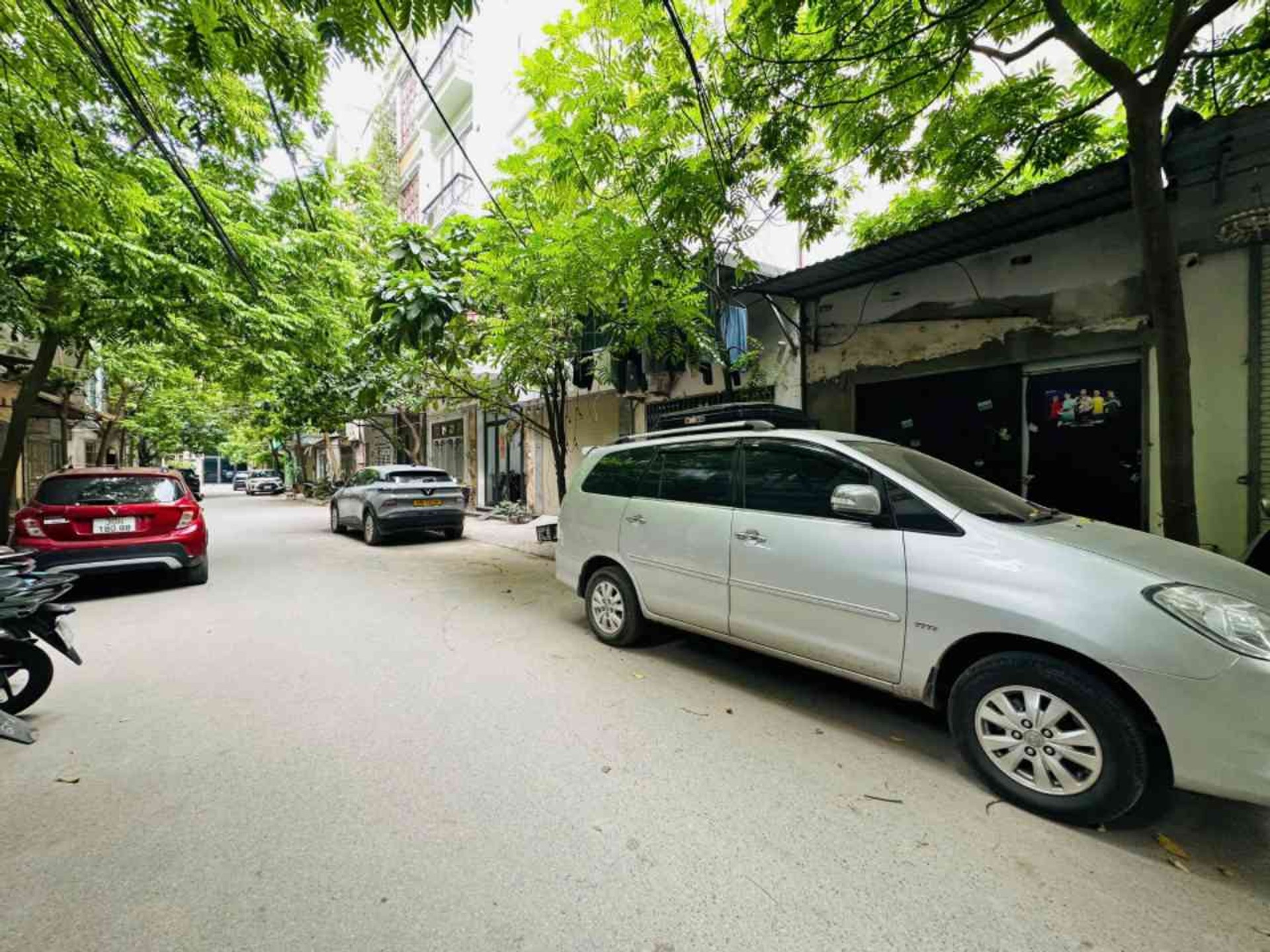 Bán nhà Văn Quán- phân lô - vỉa hè- ô tô tránh- kinh doanh- 3 bước ra hồ VQ- 11 tỷ CTL