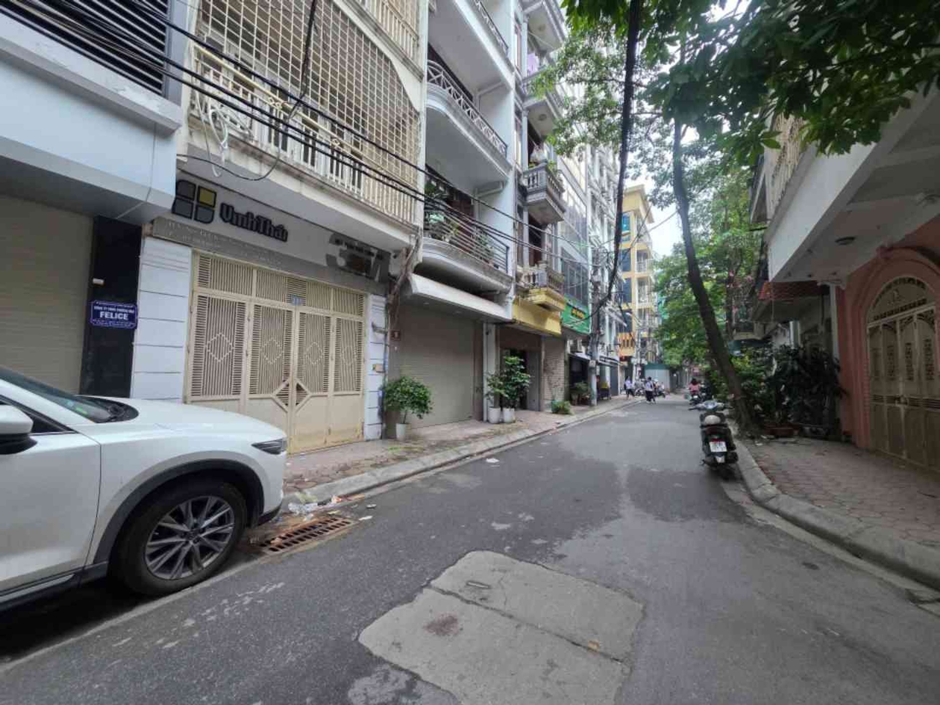 Bán nhà riêng Phường Kim Đồng - 5 tầng, 6 phòng ngủ, mặt tiền 4.1m, ô tô tránh