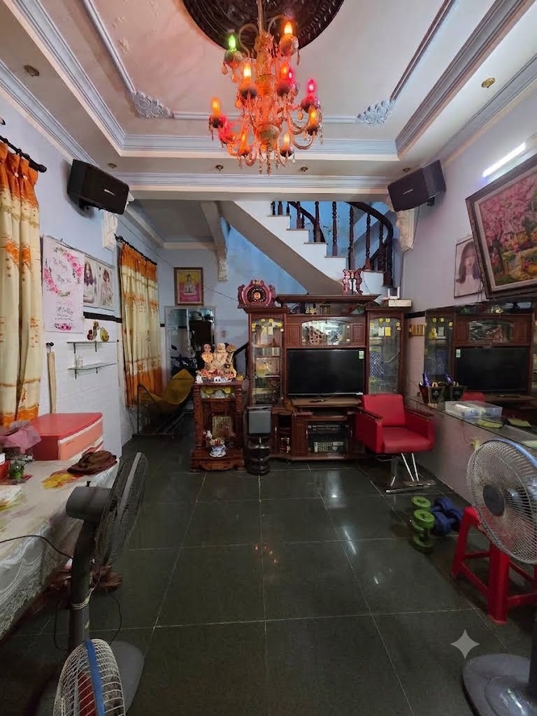 Bán nhà riêng 2 tầng - Võ Văn Kiệt - DT 120m²