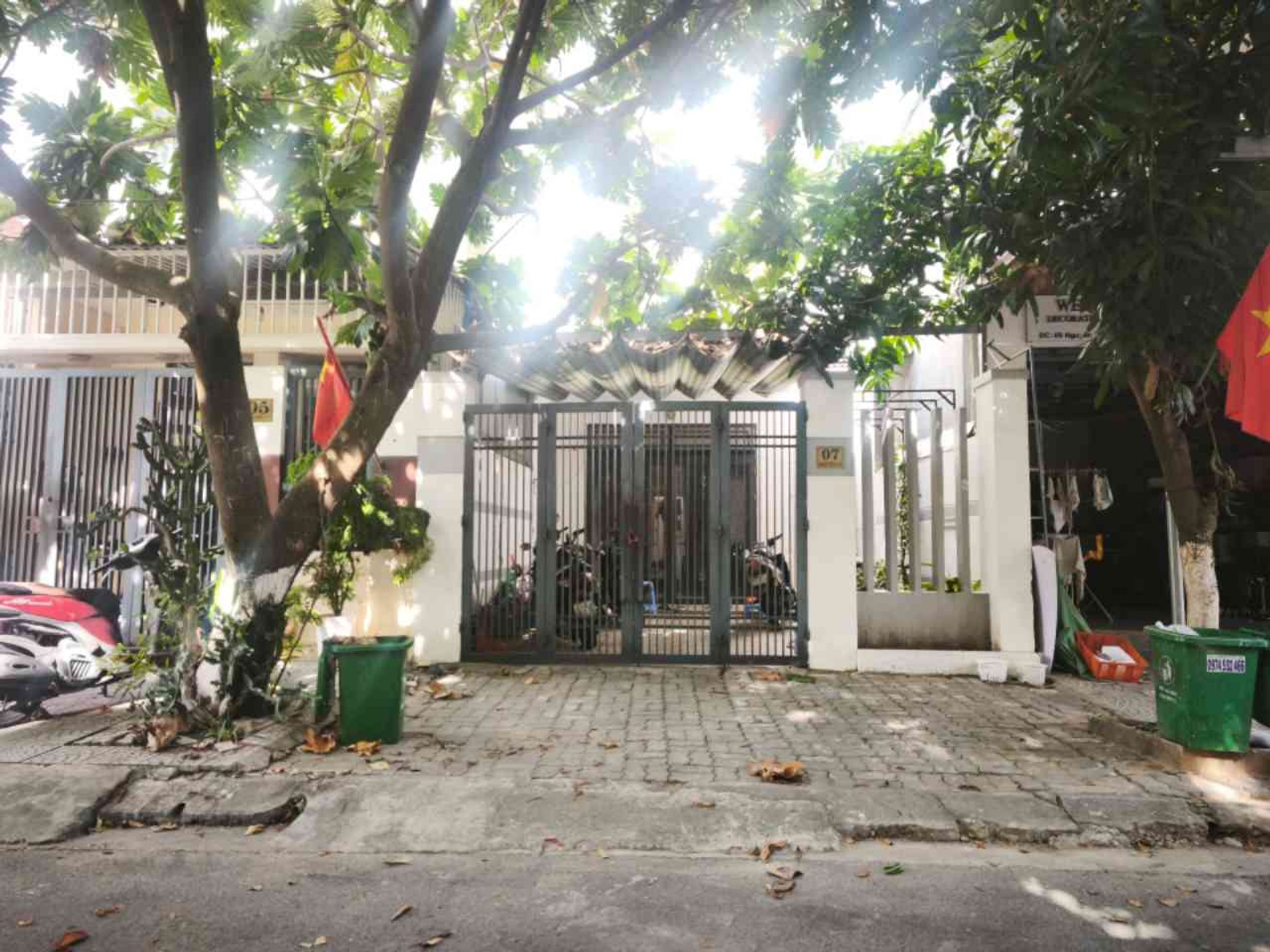 Bán nhà mặt phố 2 tầng, diện tích 100m2, Hoà Xuân, Đà Nẵng