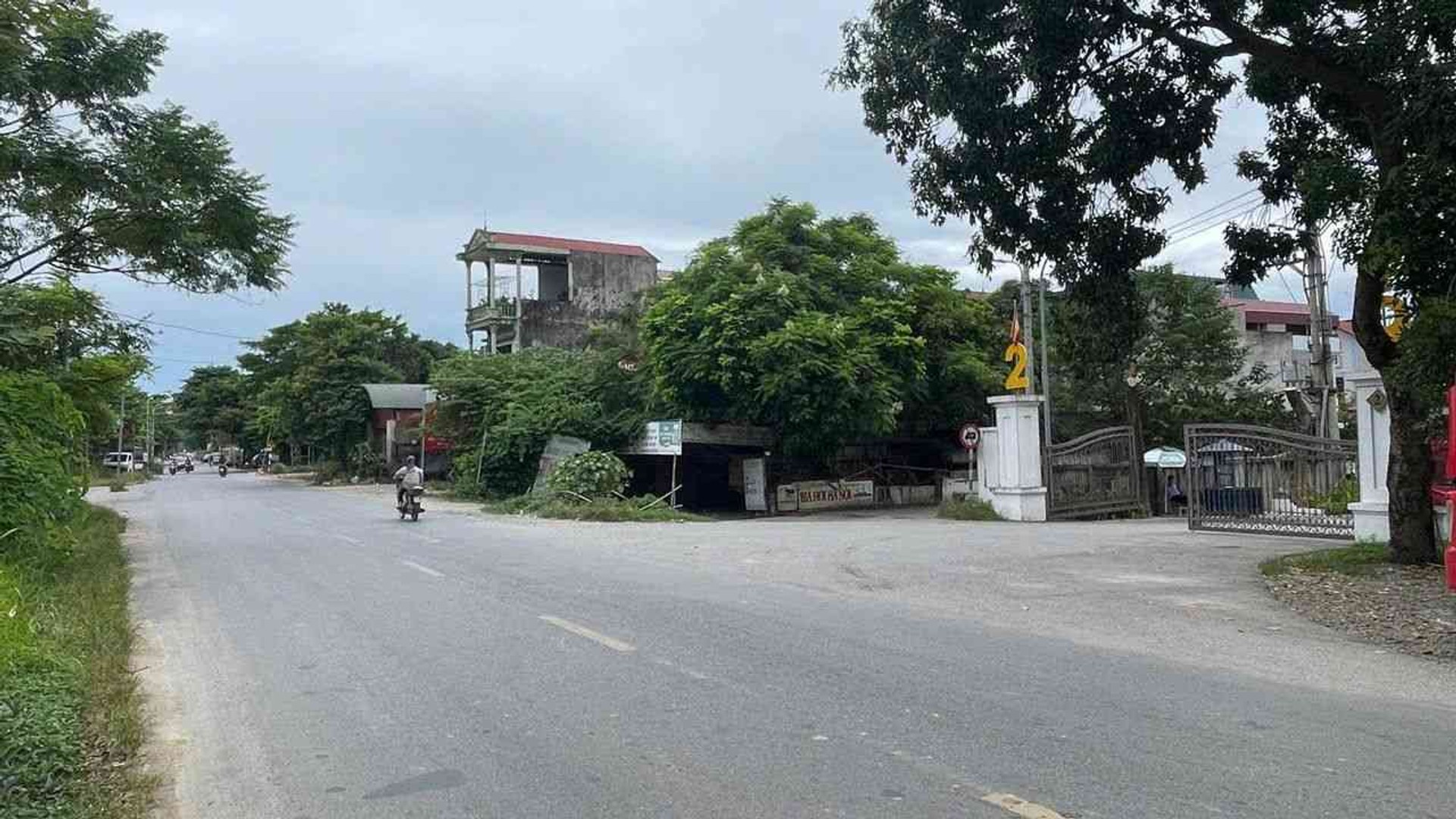 Bán đất vị trí góc tại Quang Minh với tiềm năng phát triển bền vững