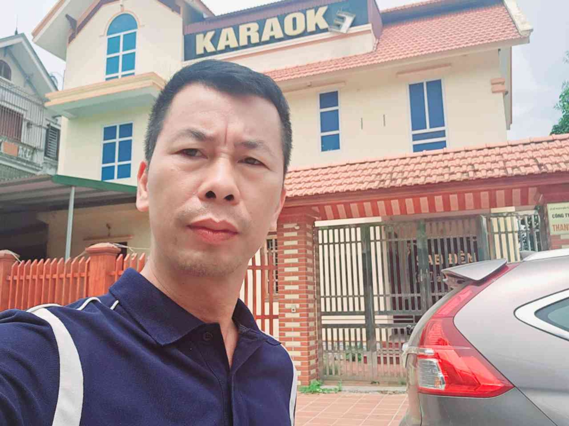 Căn hộ biệt thự 6 phòng ngủ, diện tích lớn, vị trí đô thị sầm uất gần khu công nghiệp Tiền sơn