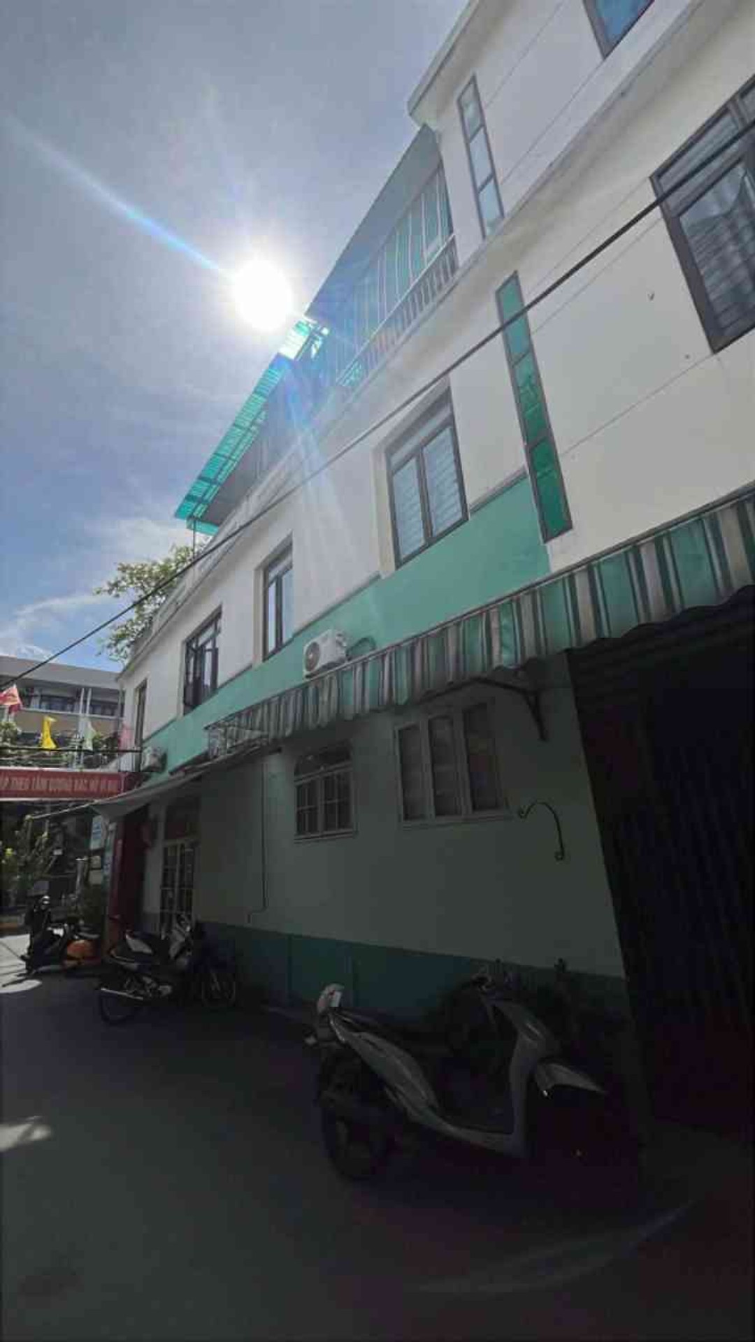 Bán nhà mặt phố 3 tầng, mặt tiền 7m tại Nguyễn Chí Thanh, Đà Nẵng,