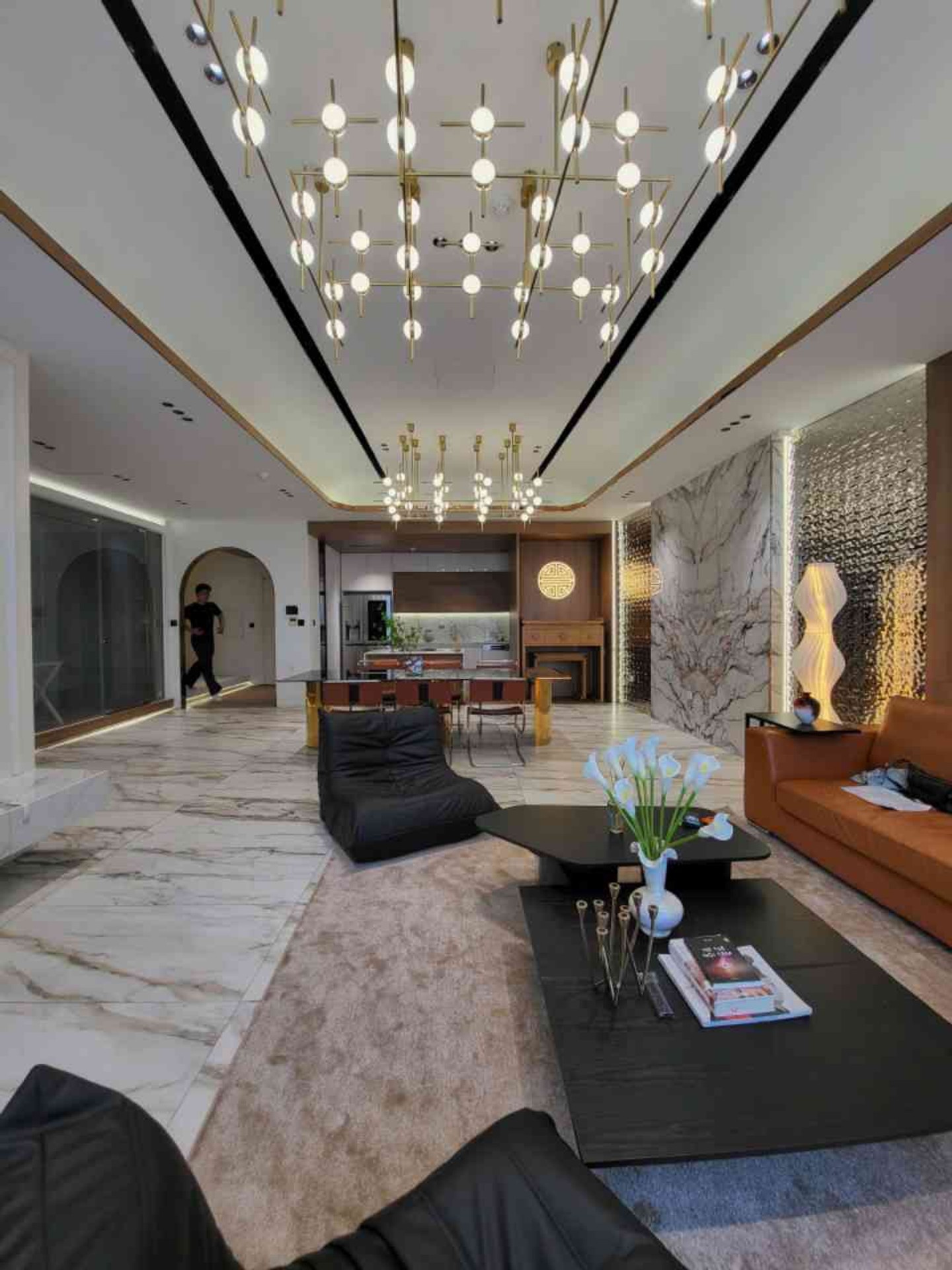Căn hộ Penthouse đẳng cấp với tầm nhìn toàn cảnh sông Hồng và phố cổ tại Long Biên
