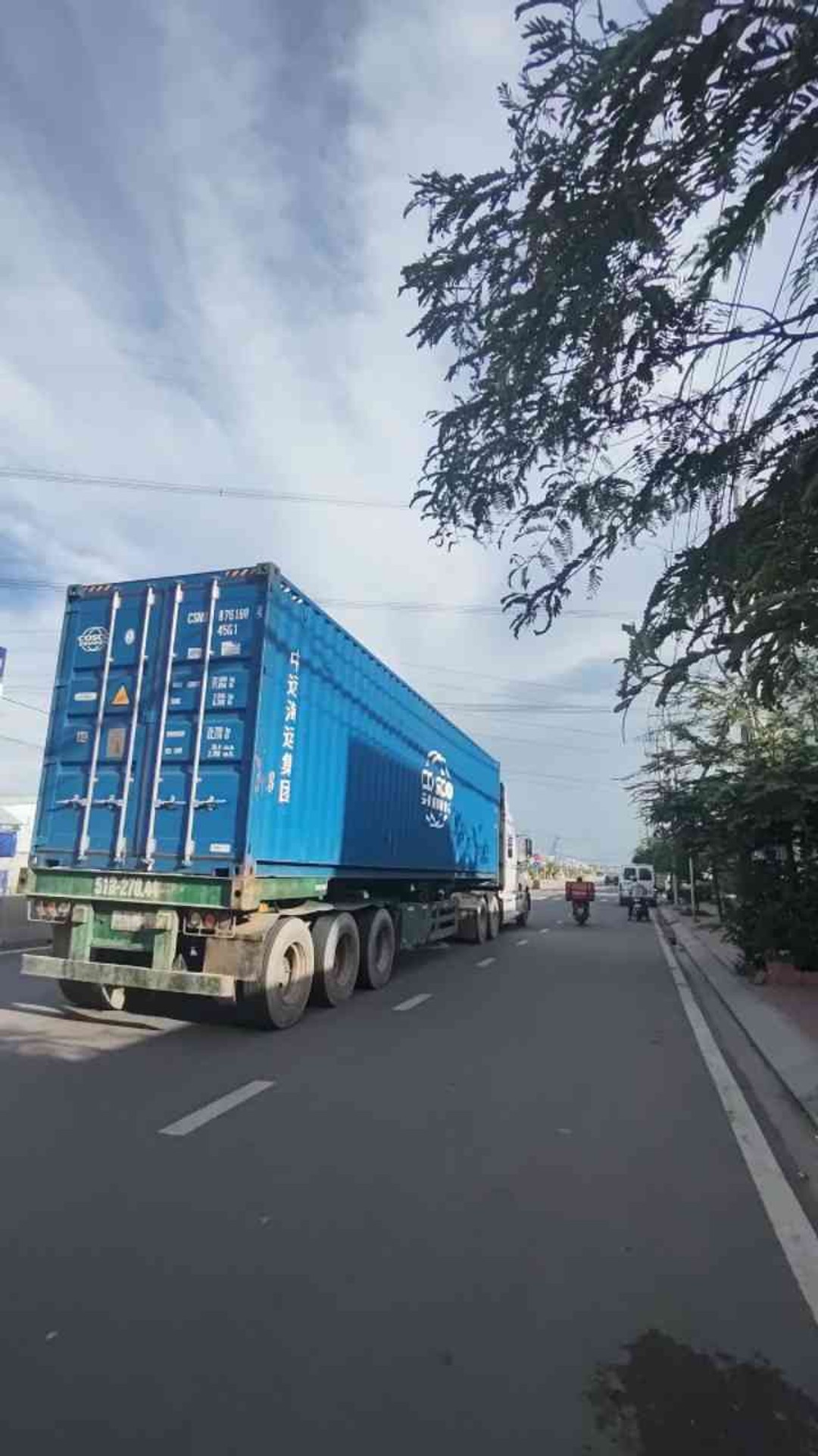 Bán nhà mặt phố 4 tầng diện tích 135.6 m² tại Tân Nhựt, Bình Chánh, TP.HCM