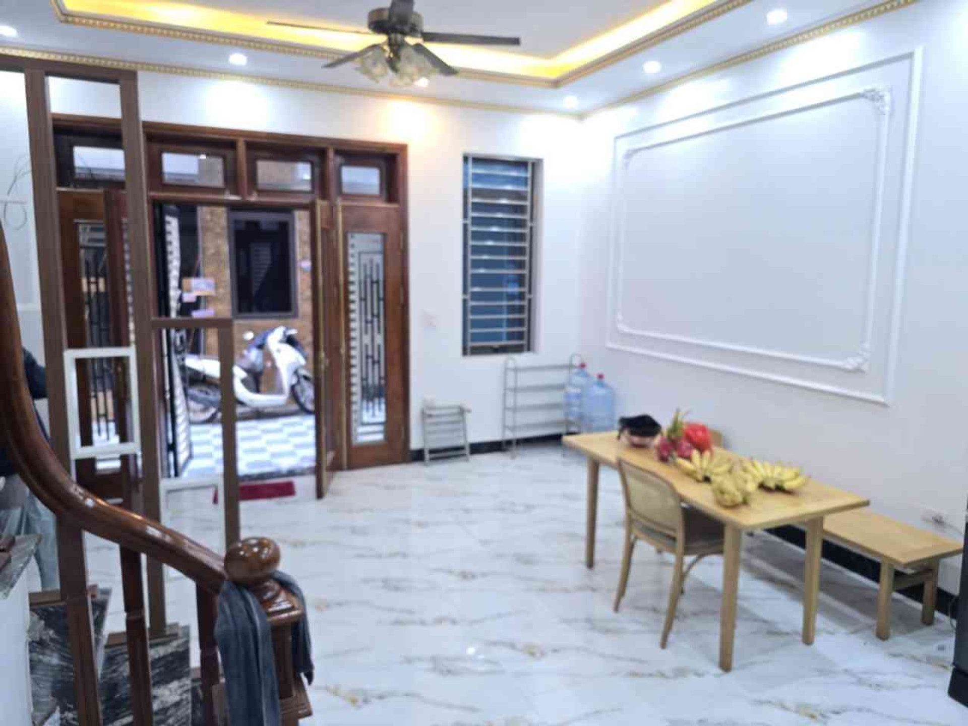 Nhà 5 tầng mới, ô tô đỗ cửa, vừa ở vừa kinh doanh tuyệt vời