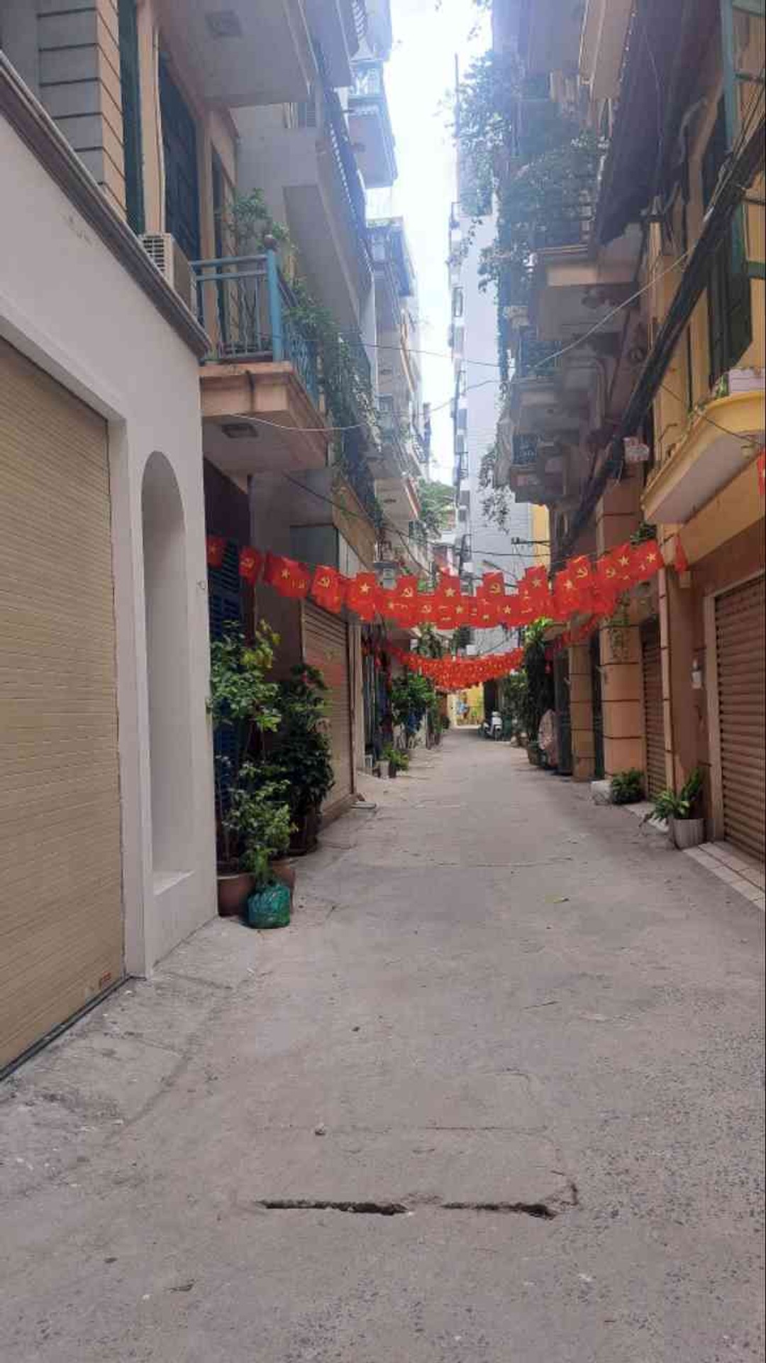 Nhà riêng 4 tầng lô góc tại phố cổ Ngọc Lâm, tiện kinh doanh - Bán gấp.