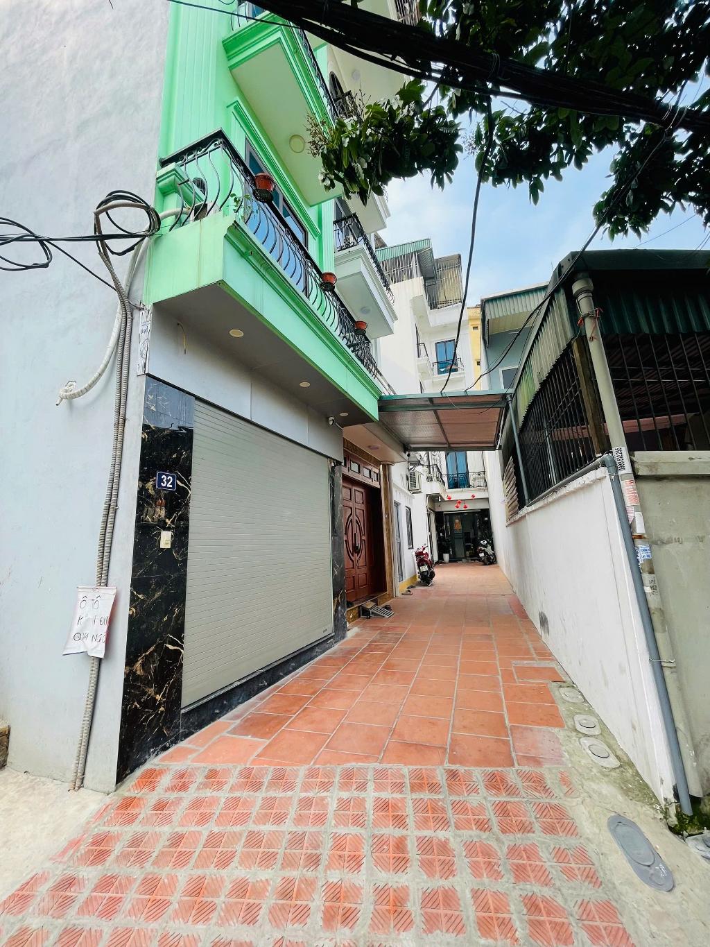 Bán nhà riêng 5 tầng tại phường Thạch Bàn, Long Biên, gần phố, ô tô vào nhà