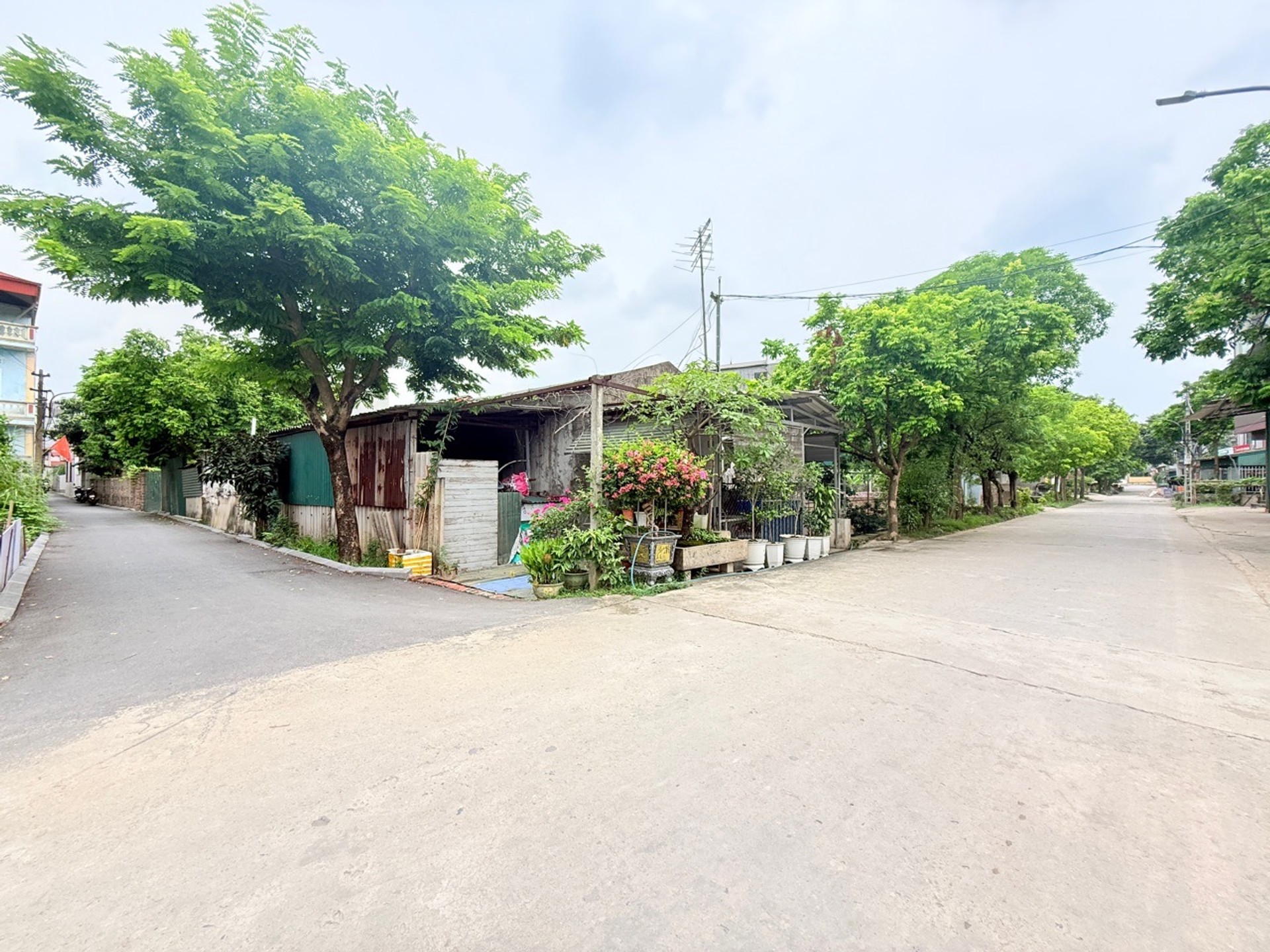 Bán đất lô góc 46m2 gần Hồ Điều Hòa Đản Mỗ Uy Nỗ