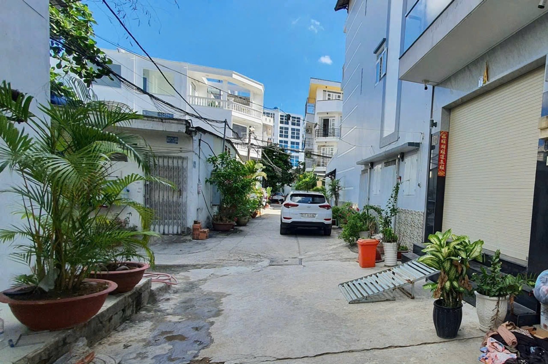 Bán nhà riêng 3 tầng Kinh Dương Vương 64m2 tại An Lạc, Bình Tân, vị trí xe hơi đỗ cửa