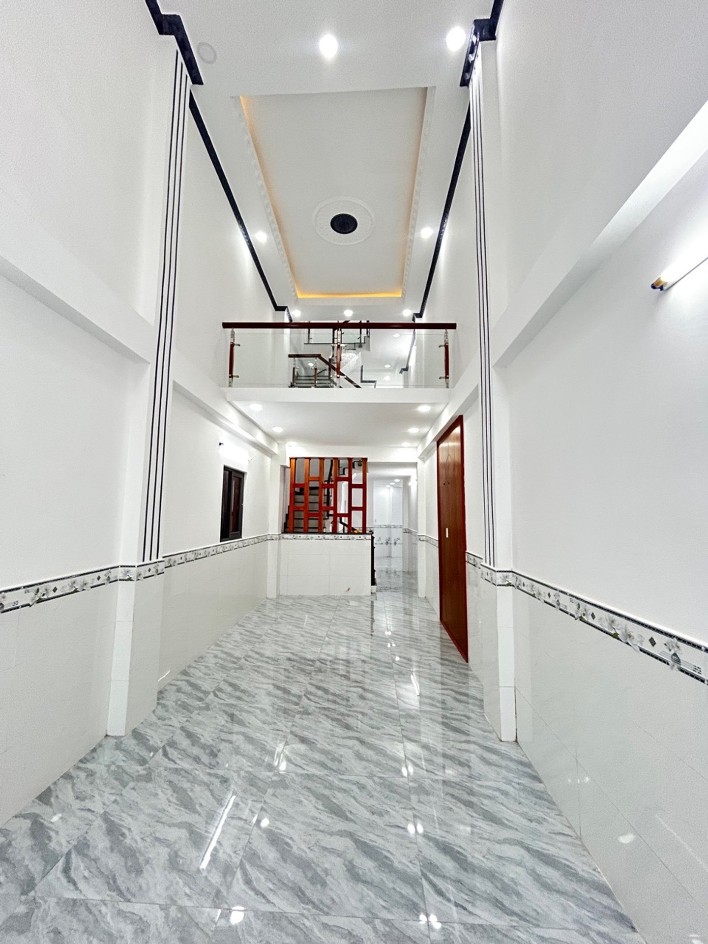 Bán nhà 4 tầng mai hắc đế phường Phú Định, Quận 8, thiết kế hiện đại, tầng rộng 114m²