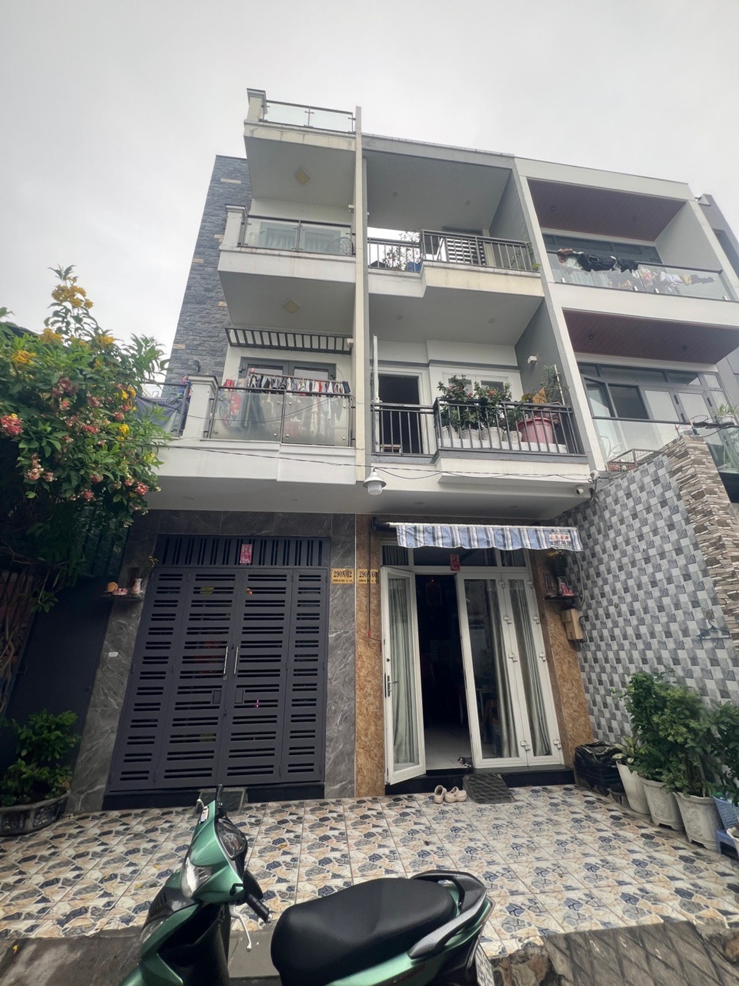 Bán nhà riêng Quận 8 hướng Đông Nam, diện tích 56m², hẻm xe hơi 6m thuận tiện