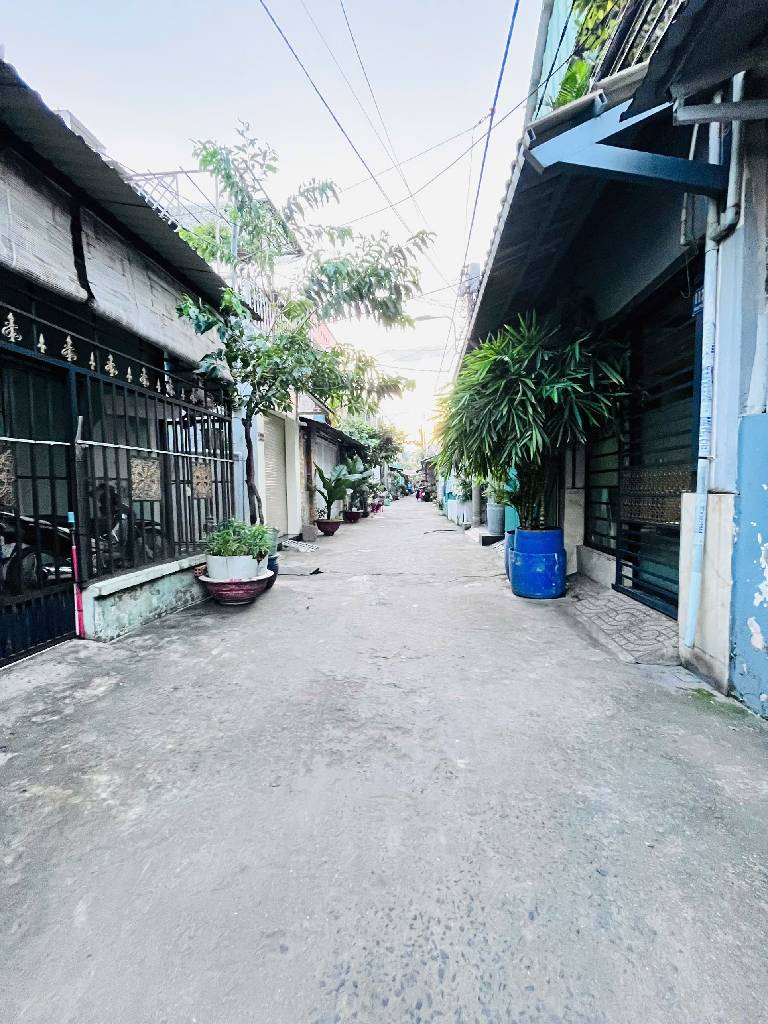 Nhà 4x10m- Hẻm 3 Gác - Q8 - 3.3 Tỷ