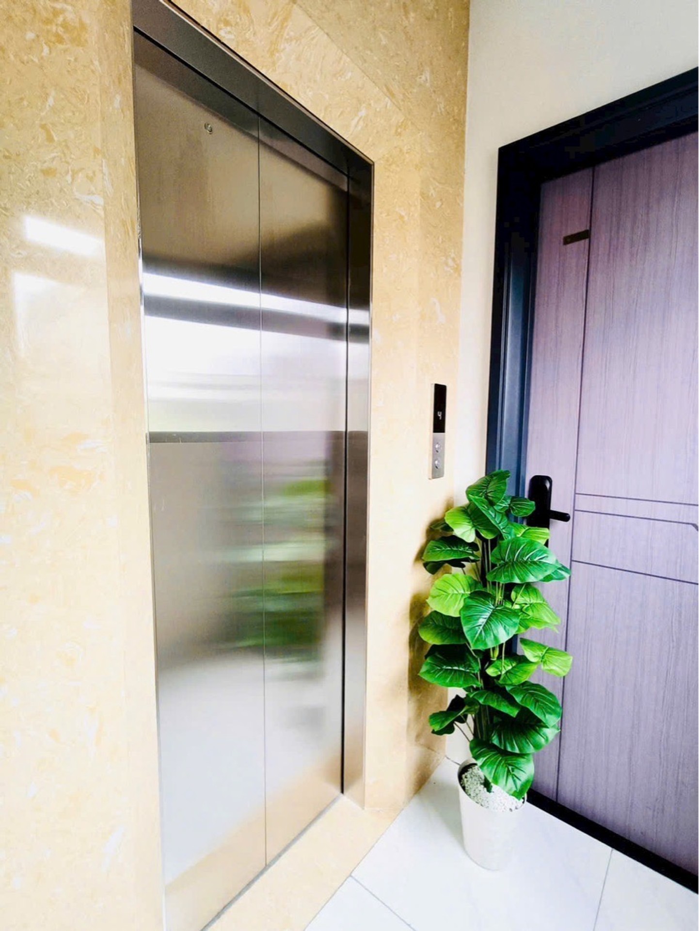 Bán chung cư mini 6 tầng lô góc khu vực Yên Xá, 10 phòng full nội thất