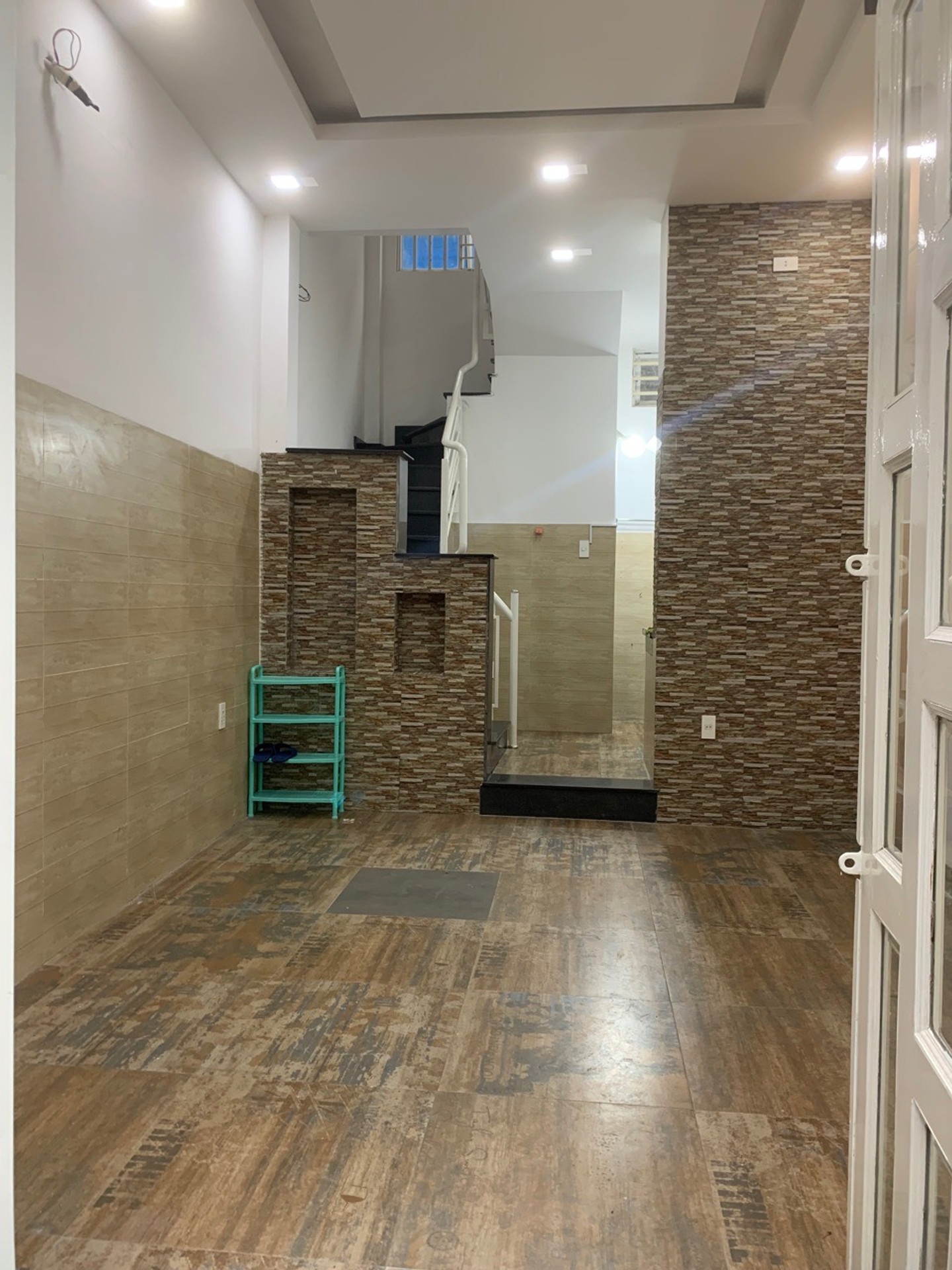BÁN NHÀ GẦN LOTTLEMART, NHÀ 3 TẦNG, HẺM THẲNG 1 XẸT, GIÁ CHỈ 3TY