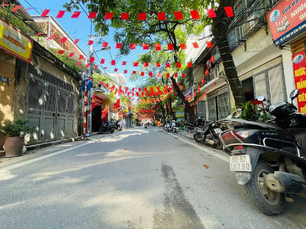 SIÊU PHẨM KIM GIANG_ PHÂN LÔ VỈA HÈ - KINH DOANH ĐẲNG CẤP - HAI MẶT NGÕ - Ô TÔ TRÁNH