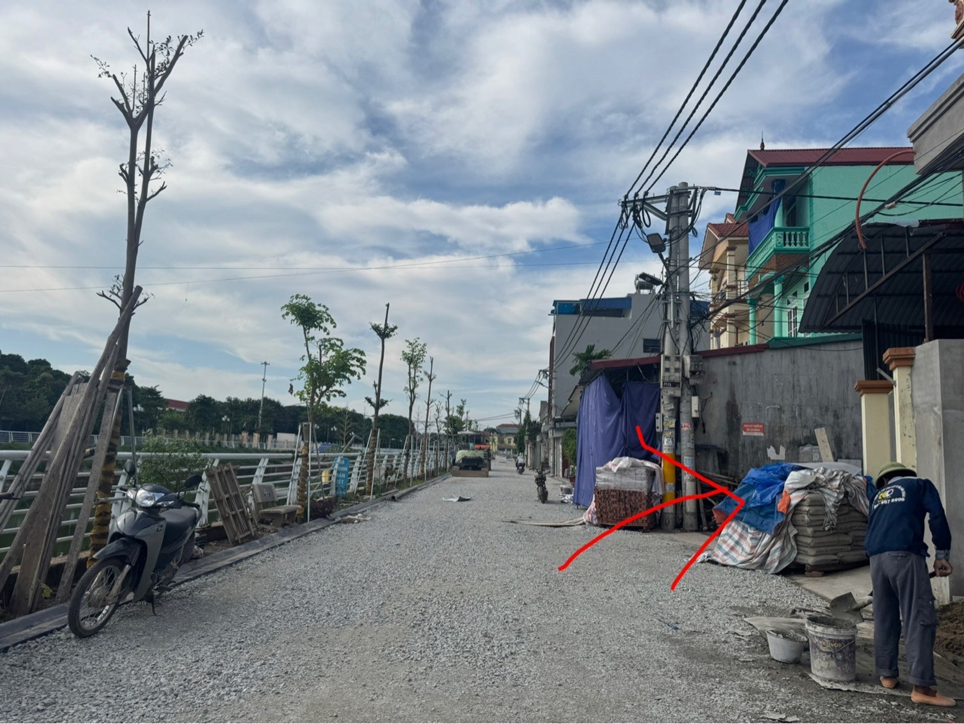 125,5M PHÙ TRÌ – QUANG MINH | Ô TÔ VÀO TẬN ĐẤT
💰 30,6tr/m² – có thương lượng
📐 MT 5m, nở hậu 5,05
