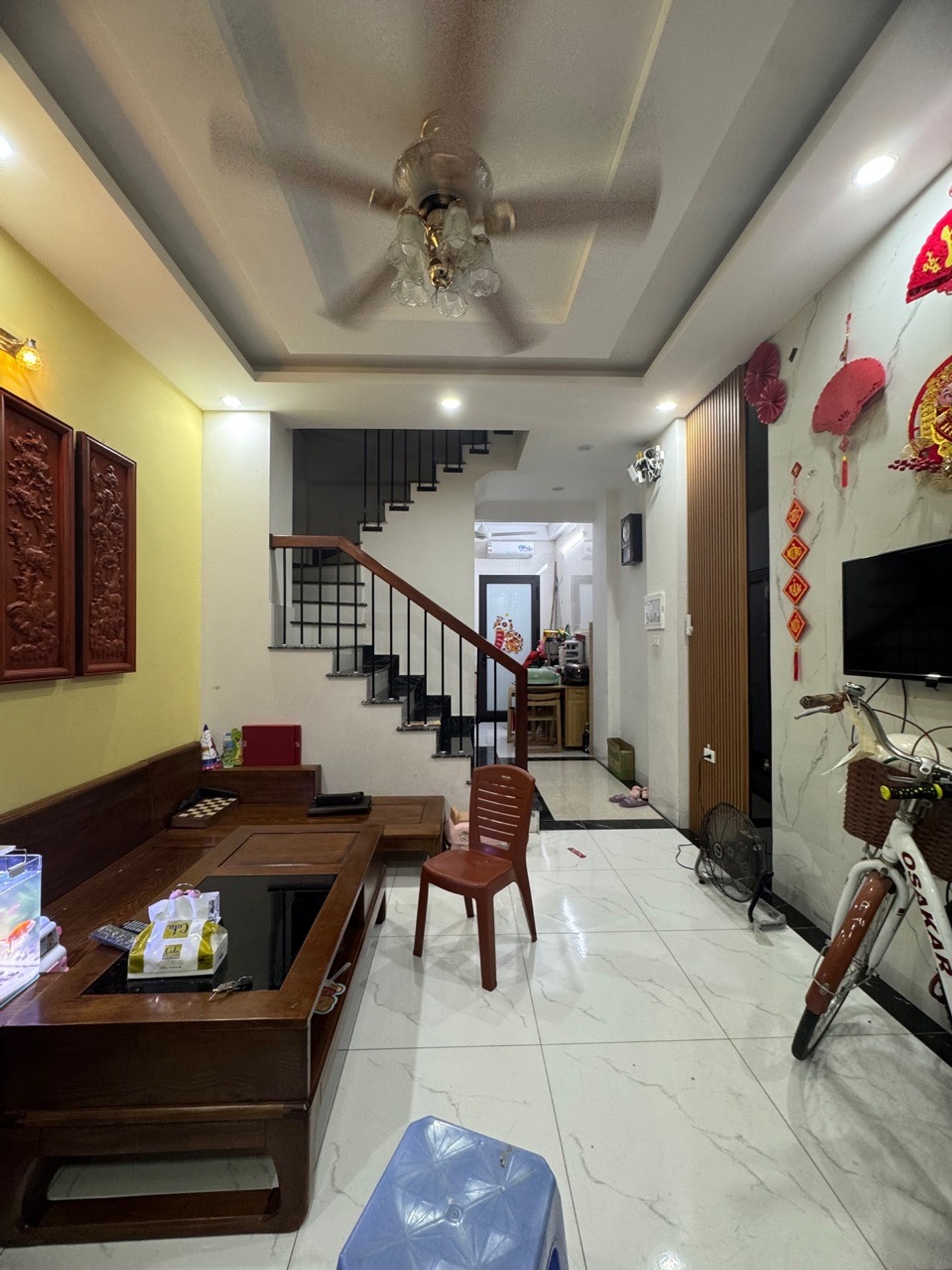 Nhà lô góc 4 tầng 33m2 tại Bát Khối, ô tô đỗ cửa, full nội thất