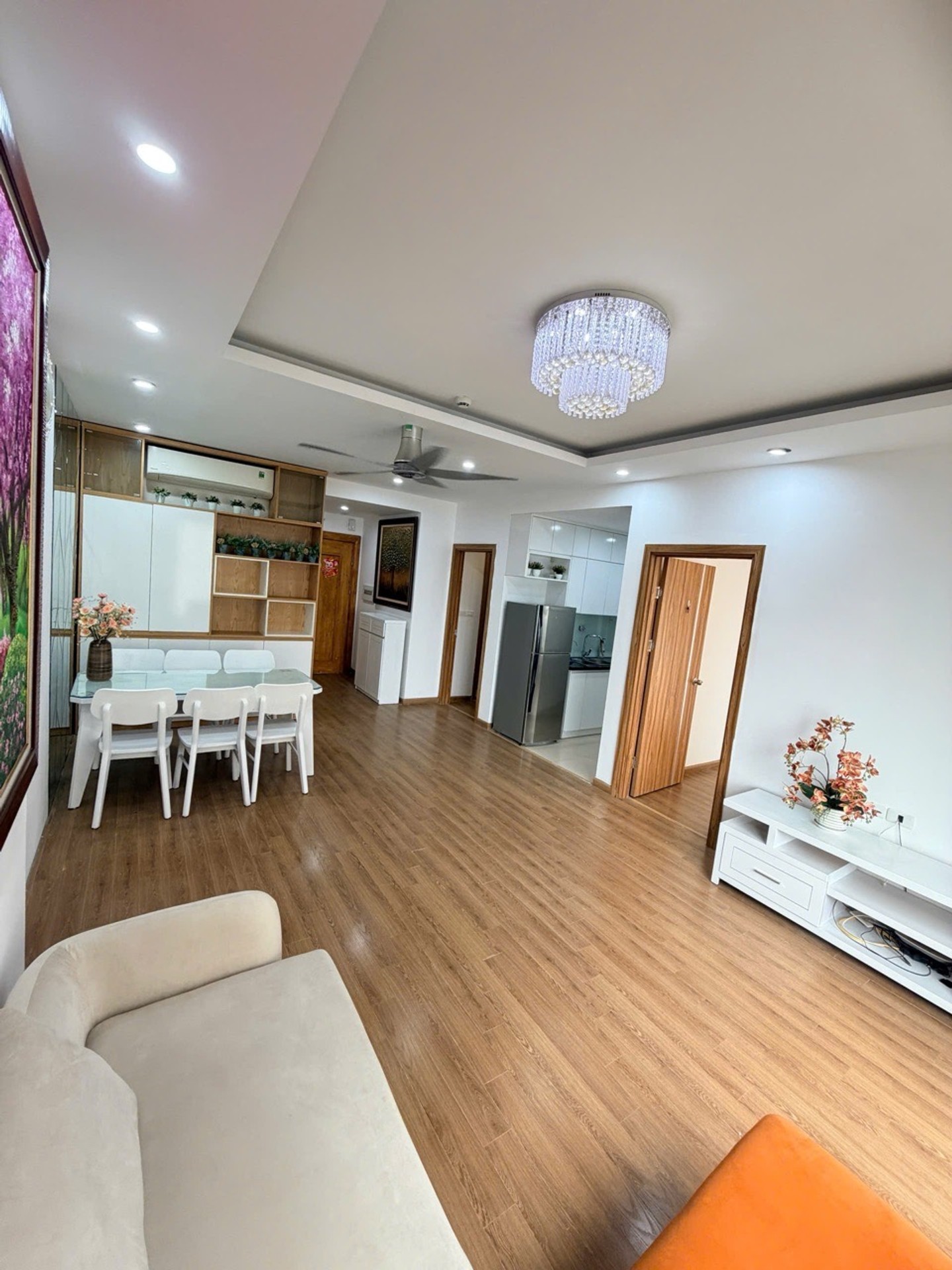 Căn hộ đẹp nhất KĐT Văn Phú, view mát tầng trung giá chỉ 5 tỉ