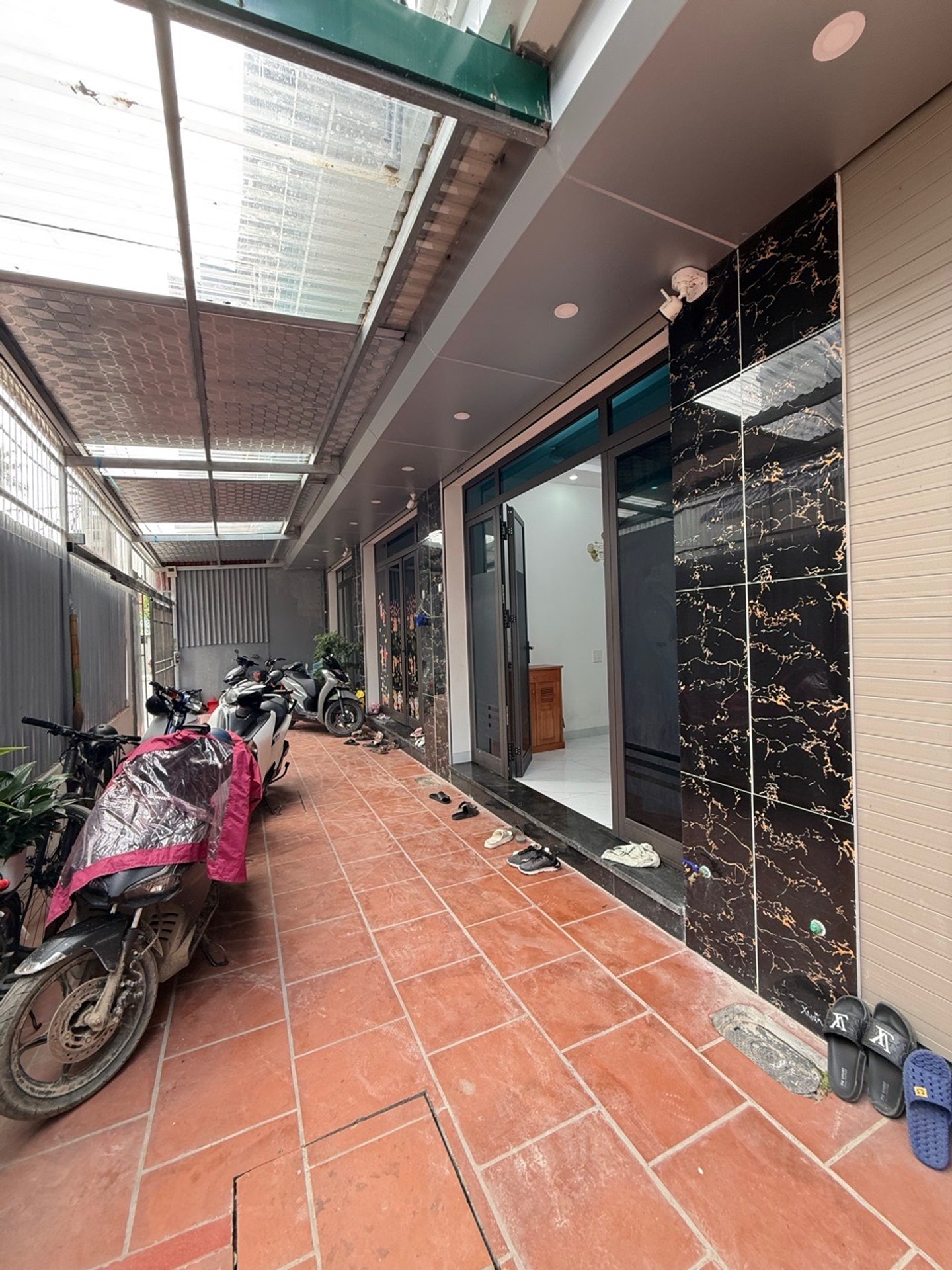 Bán nhà riêng 4 tầng 48m2 tại xã O Mê Linh, gần đường kinh doanh ô tô, pháp lý rõ ràng