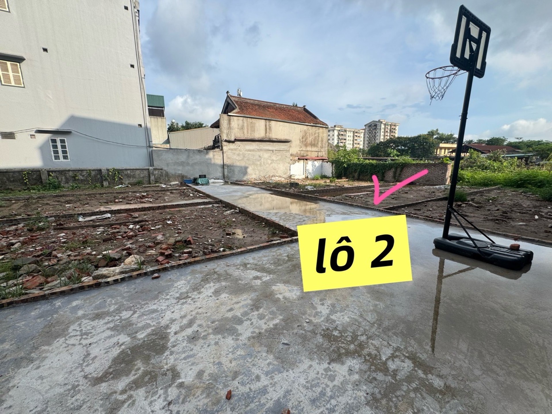 Bán đất 50m2 mặt tiền 4.8m gần chợ Diêm Gỗ, khu đô thị Việt Hưng