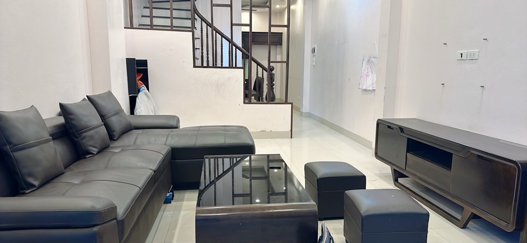Bán nhà riêng 4 tầng tại quận Tây Hồ, diện tích 42.4 m², thiết kế hợp lý, pháp lý rõ ràng