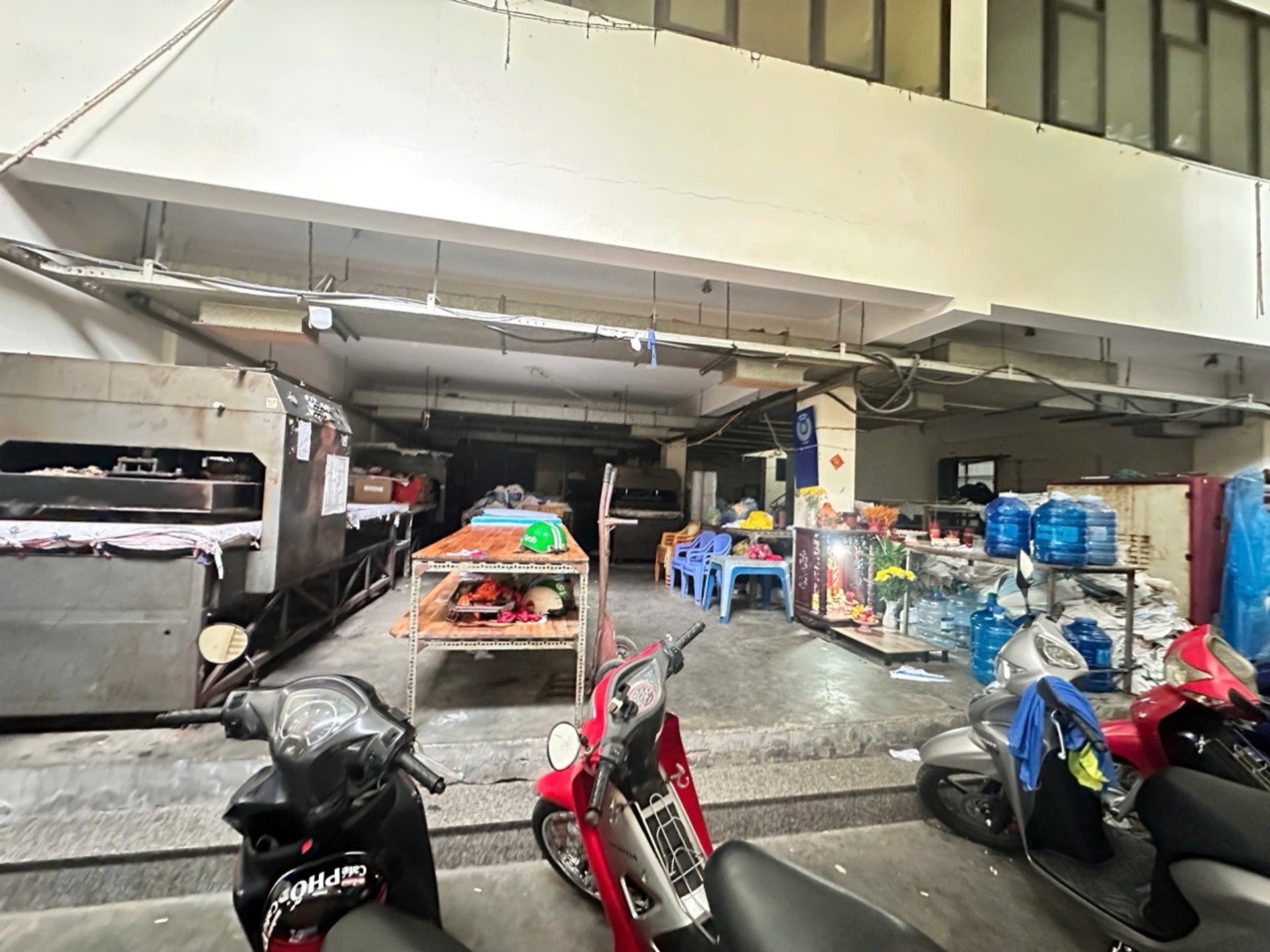 Nhà rộng 4 tầng gần Aeon Mall Bình Tân, thang máy, 20 phòng