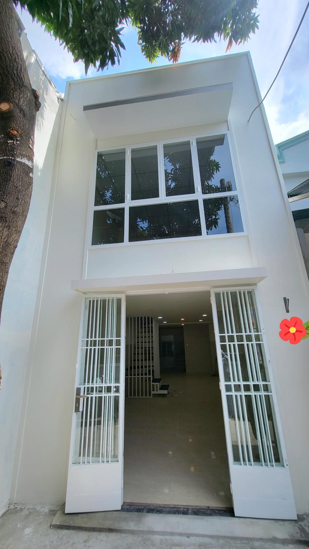 Nhà 2 tầng siêu xinh đường Lâm Văn Bền, Quận 7, giá hời chỉ 3.3 tỷ